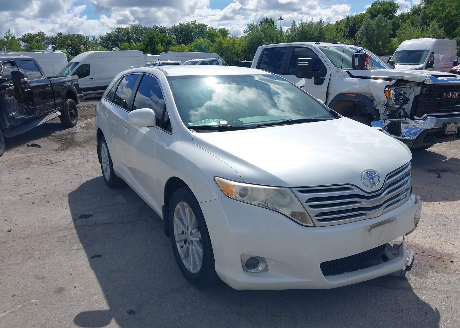 2010 TOYOTA VENZA