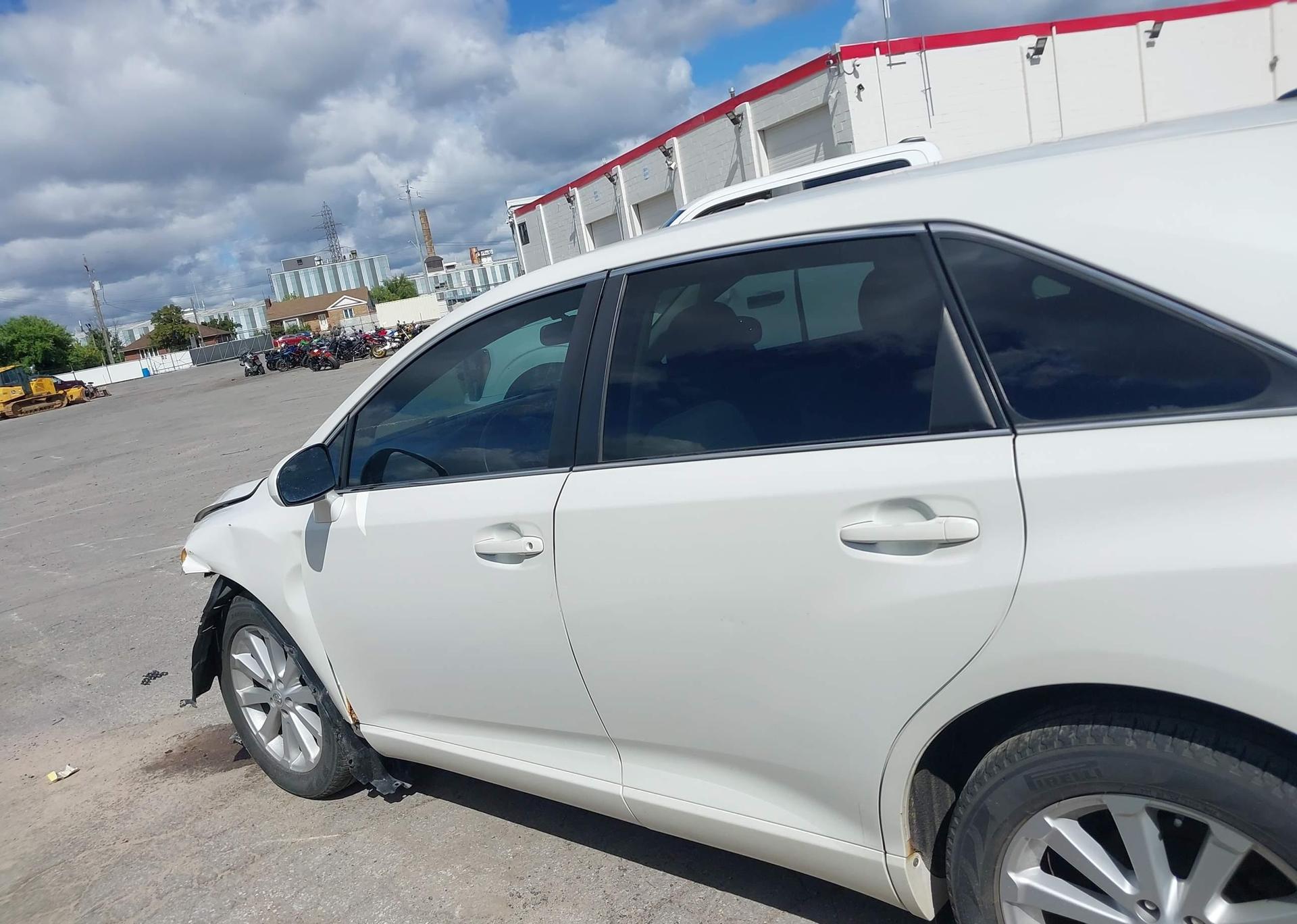 2010 TOYOTA VENZA