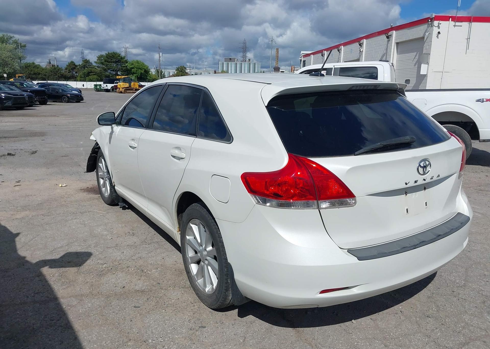 2010 TOYOTA VENZA