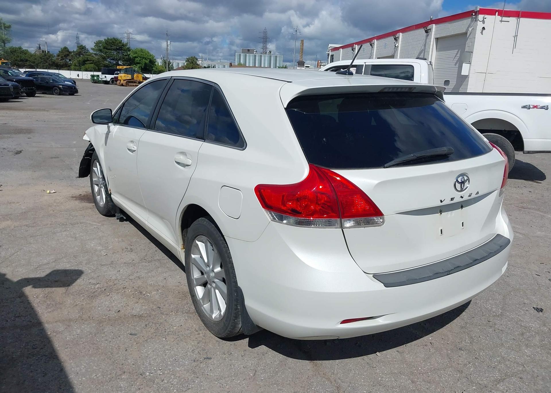 2010 TOYOTA VENZA