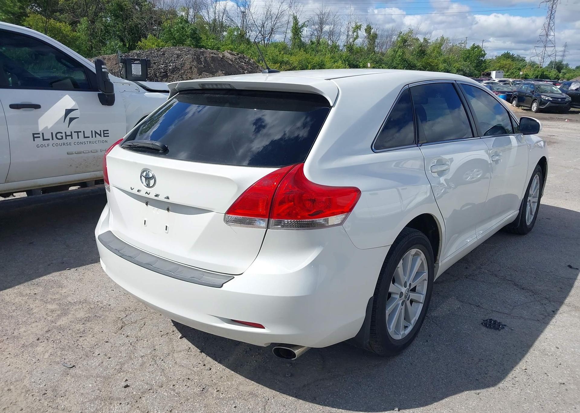 2010 TOYOTA VENZA