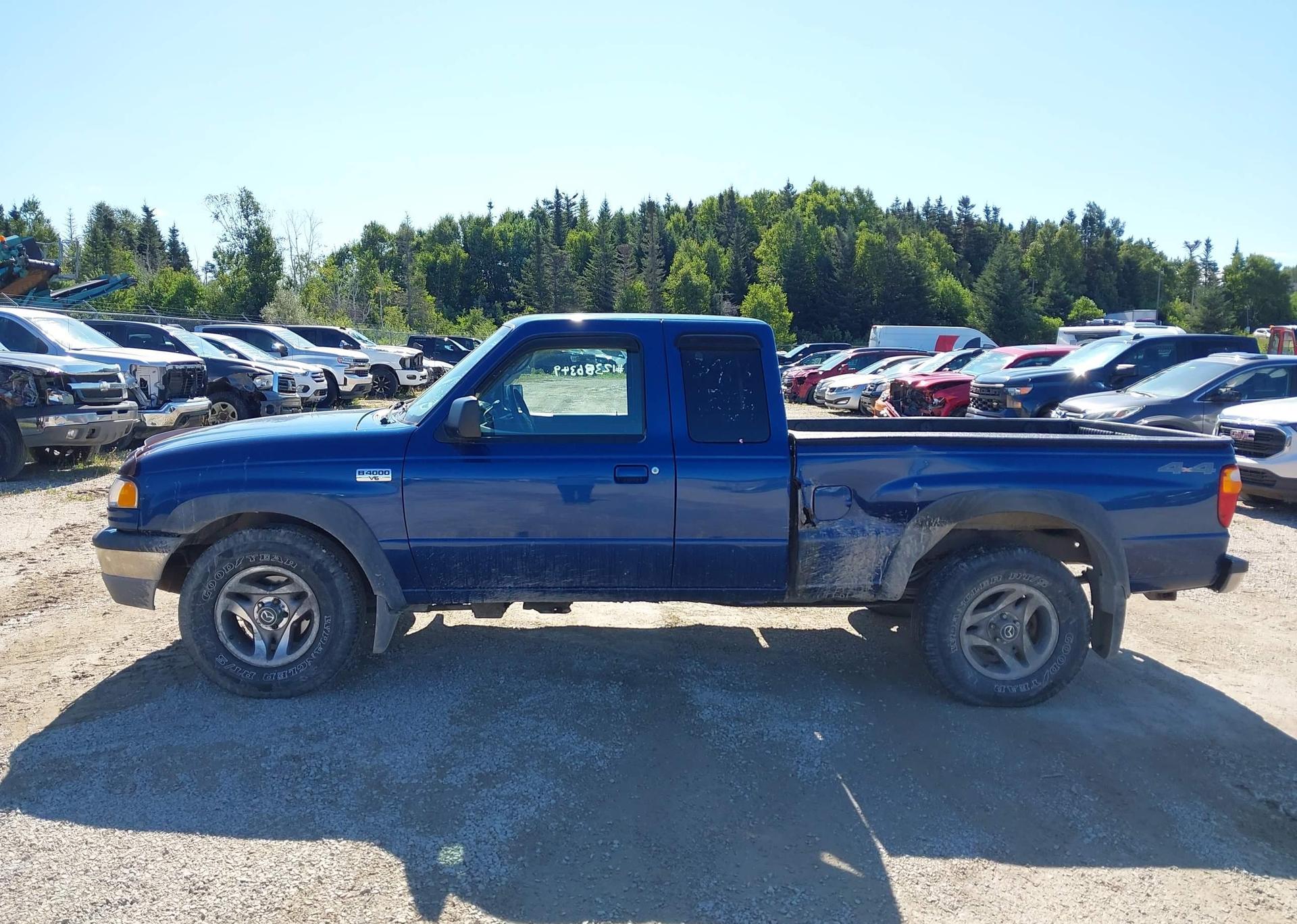 2010 MAZDA B4000 SE