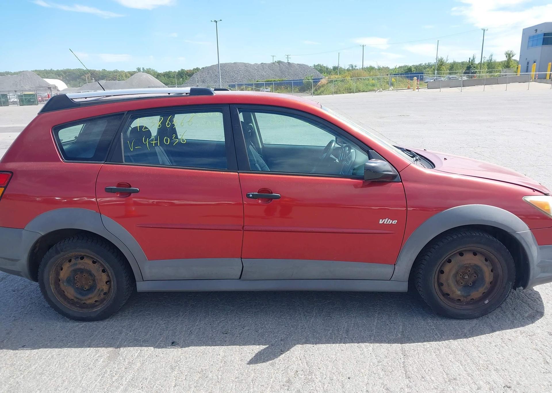 2004 PONTIAC VIBE