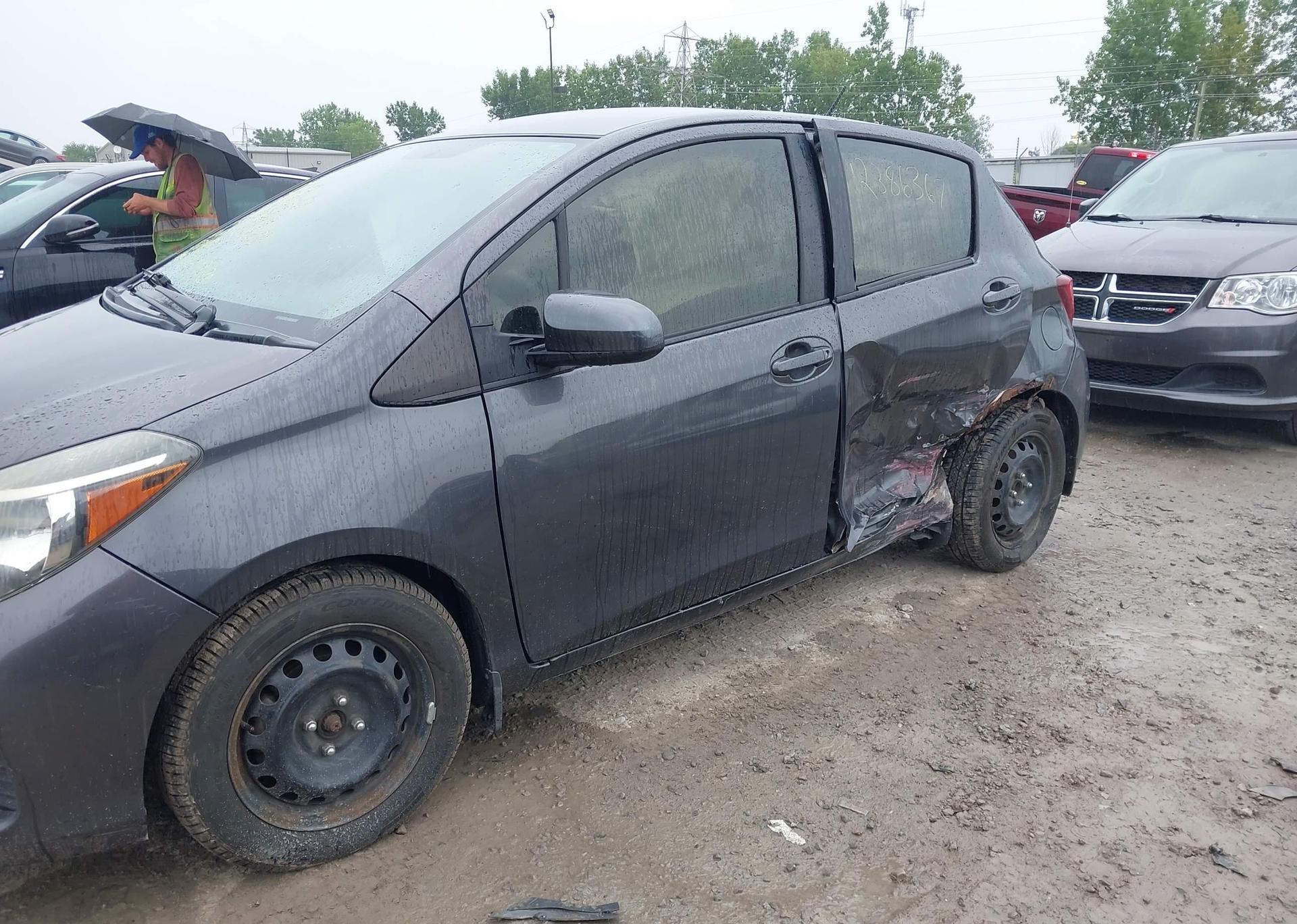 2016 TOYOTA YARIS L