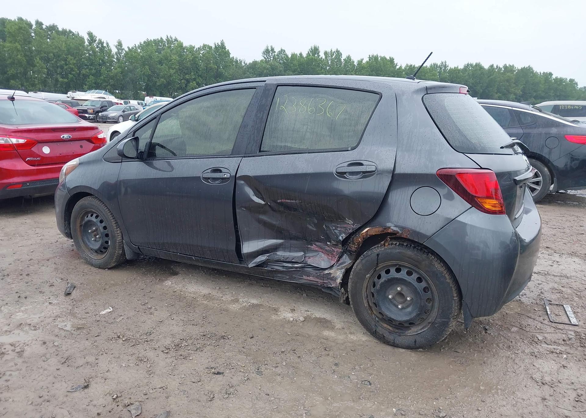 2016 TOYOTA YARIS L