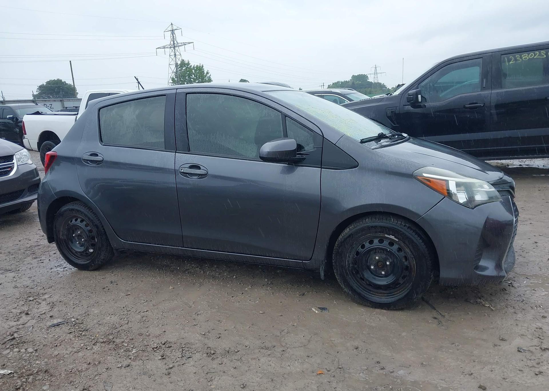 2016 TOYOTA YARIS L