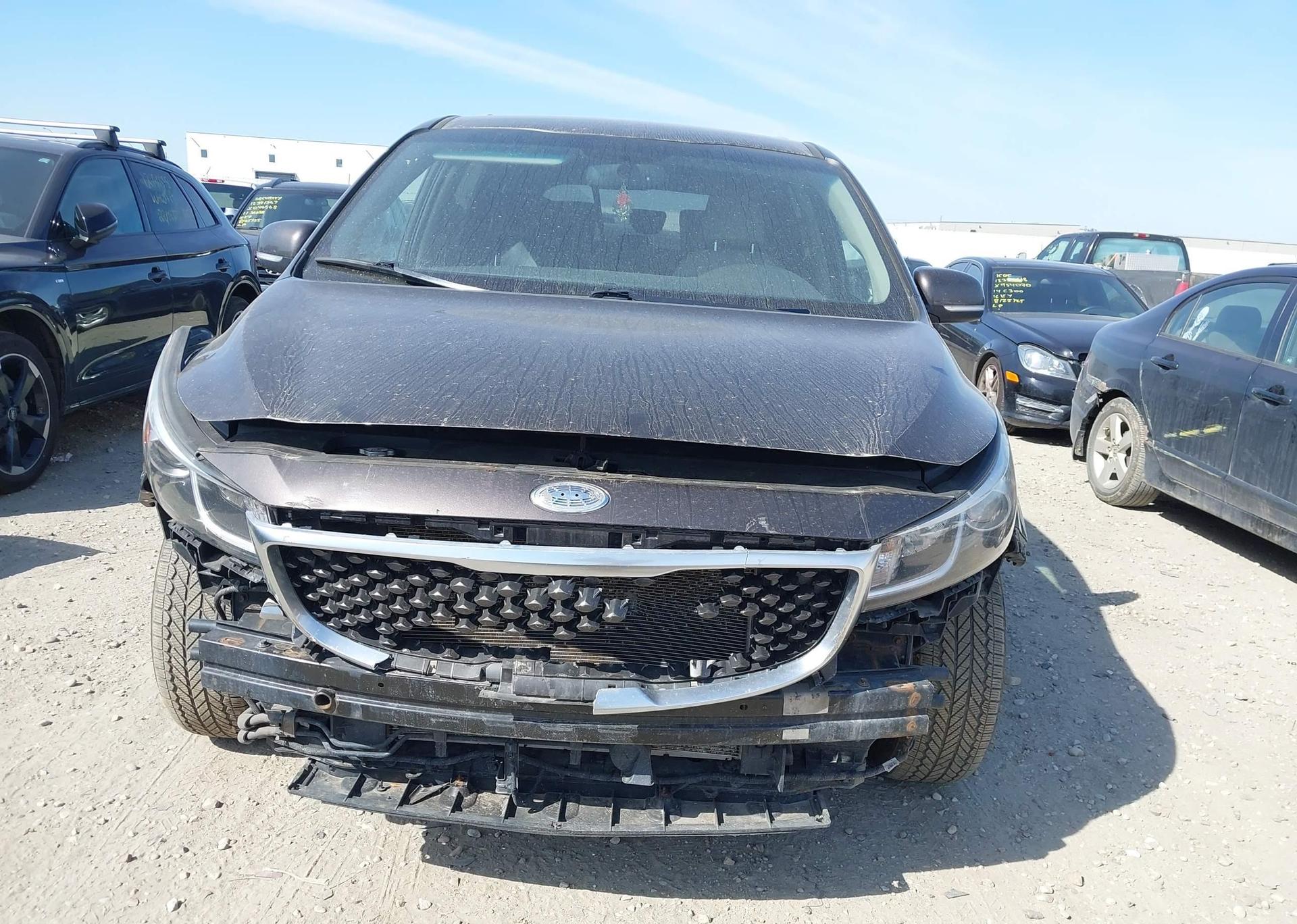 2016 KIA SEDONA LX