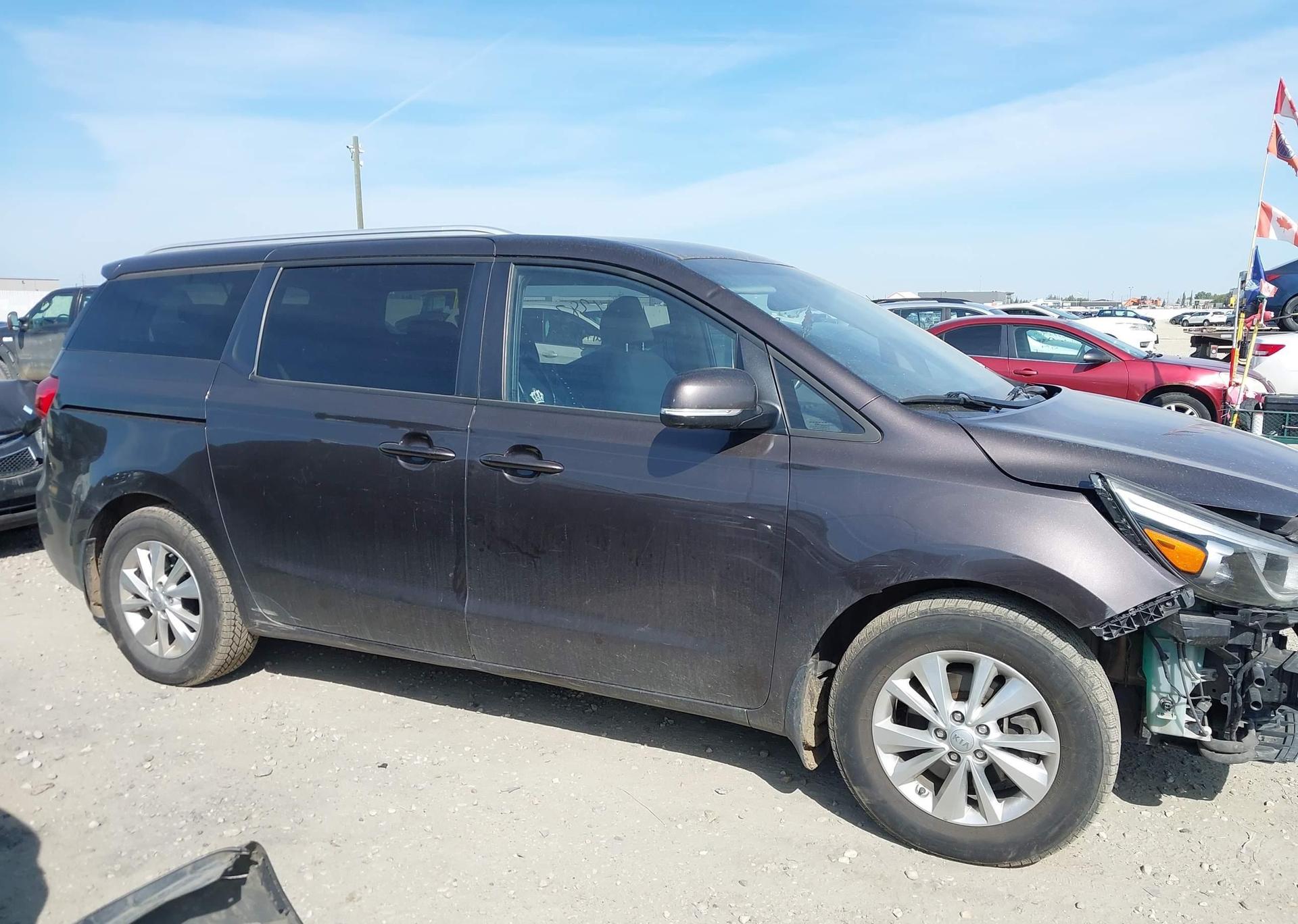 2016 KIA SEDONA LX
