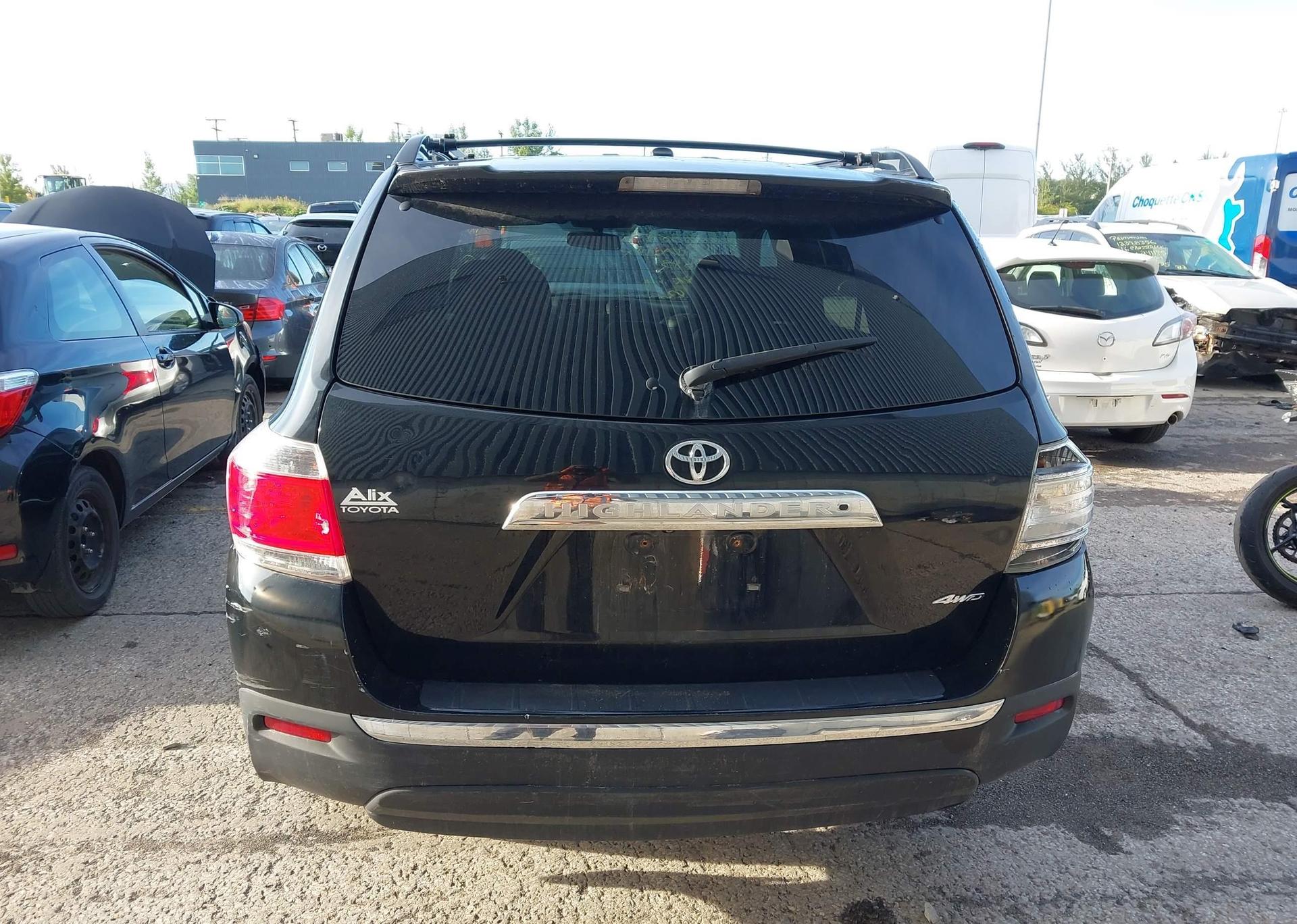 2013 TOYOTA HIGHLANDER PLUS