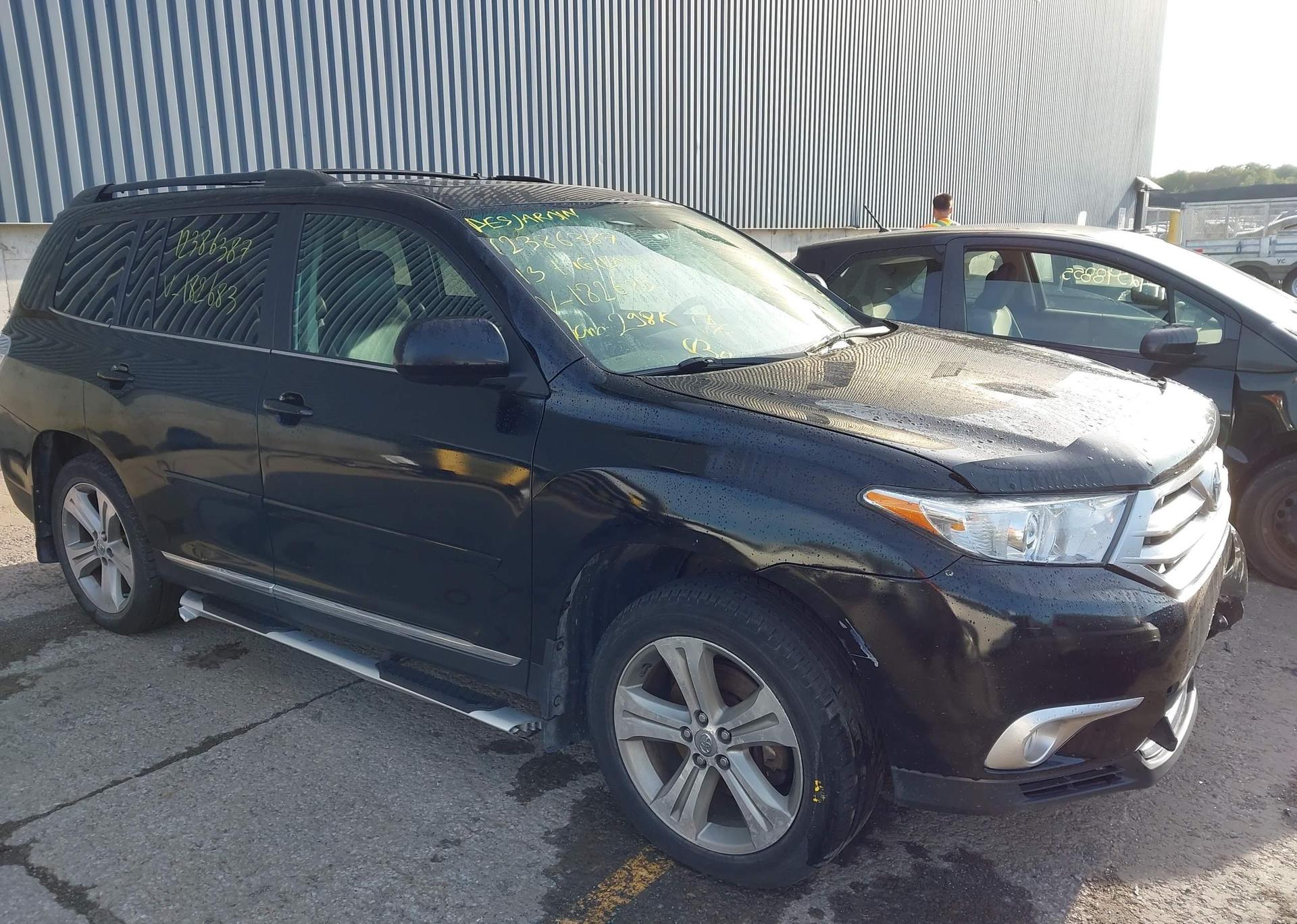 2013 TOYOTA HIGHLANDER PLUS