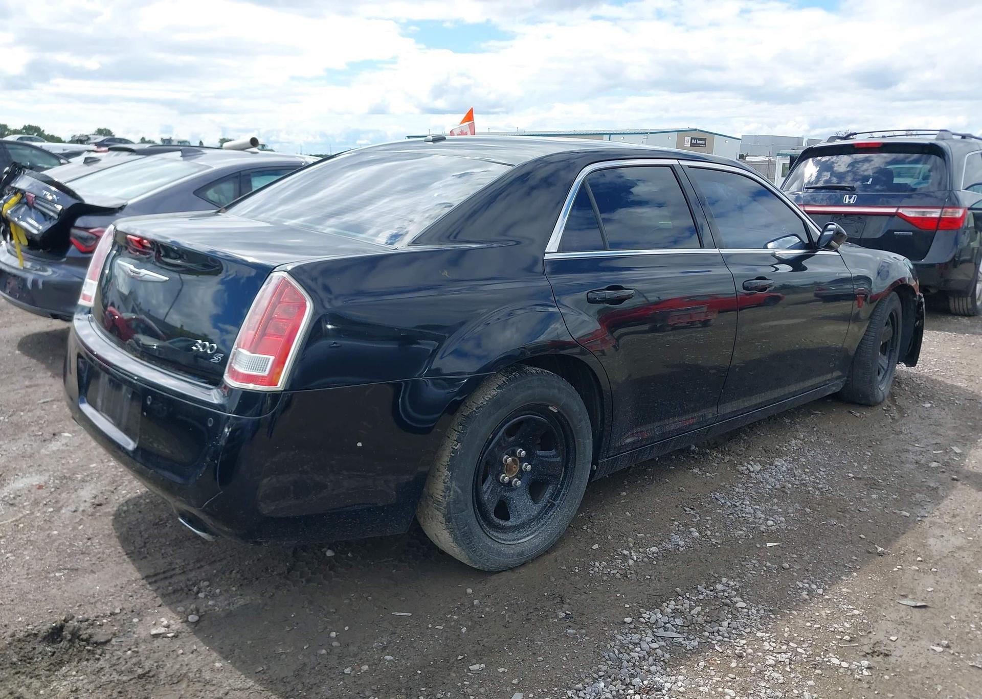 2013 CHRYSLER 300 S