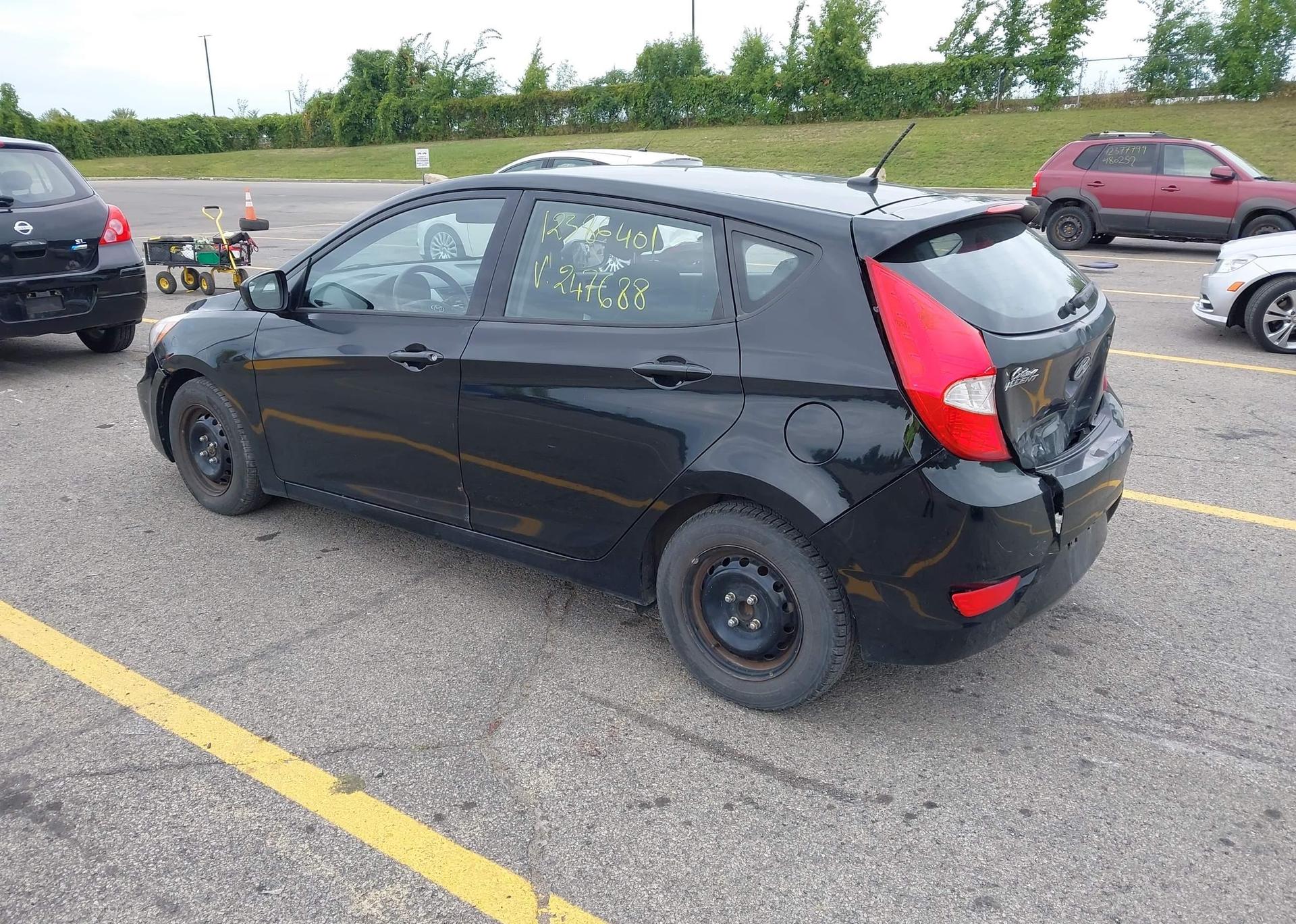 2016 HYUNDAI ACCENT SE