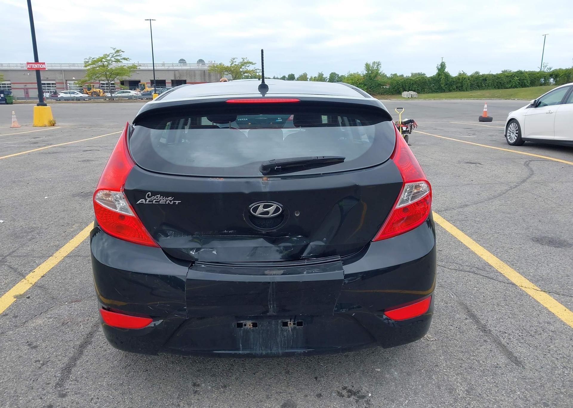 2016 HYUNDAI ACCENT SE