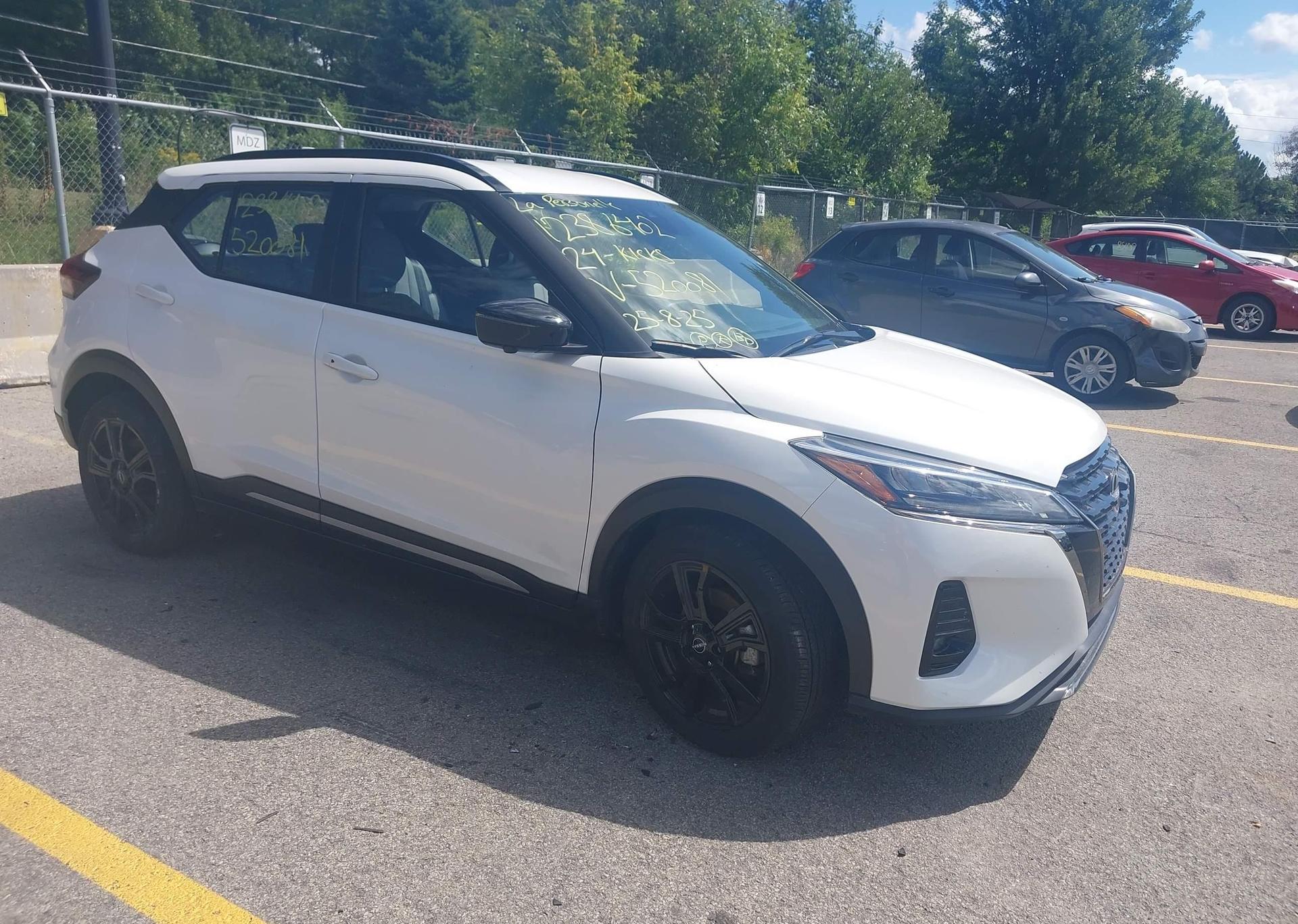 2024 NISSAN KICKS SR
