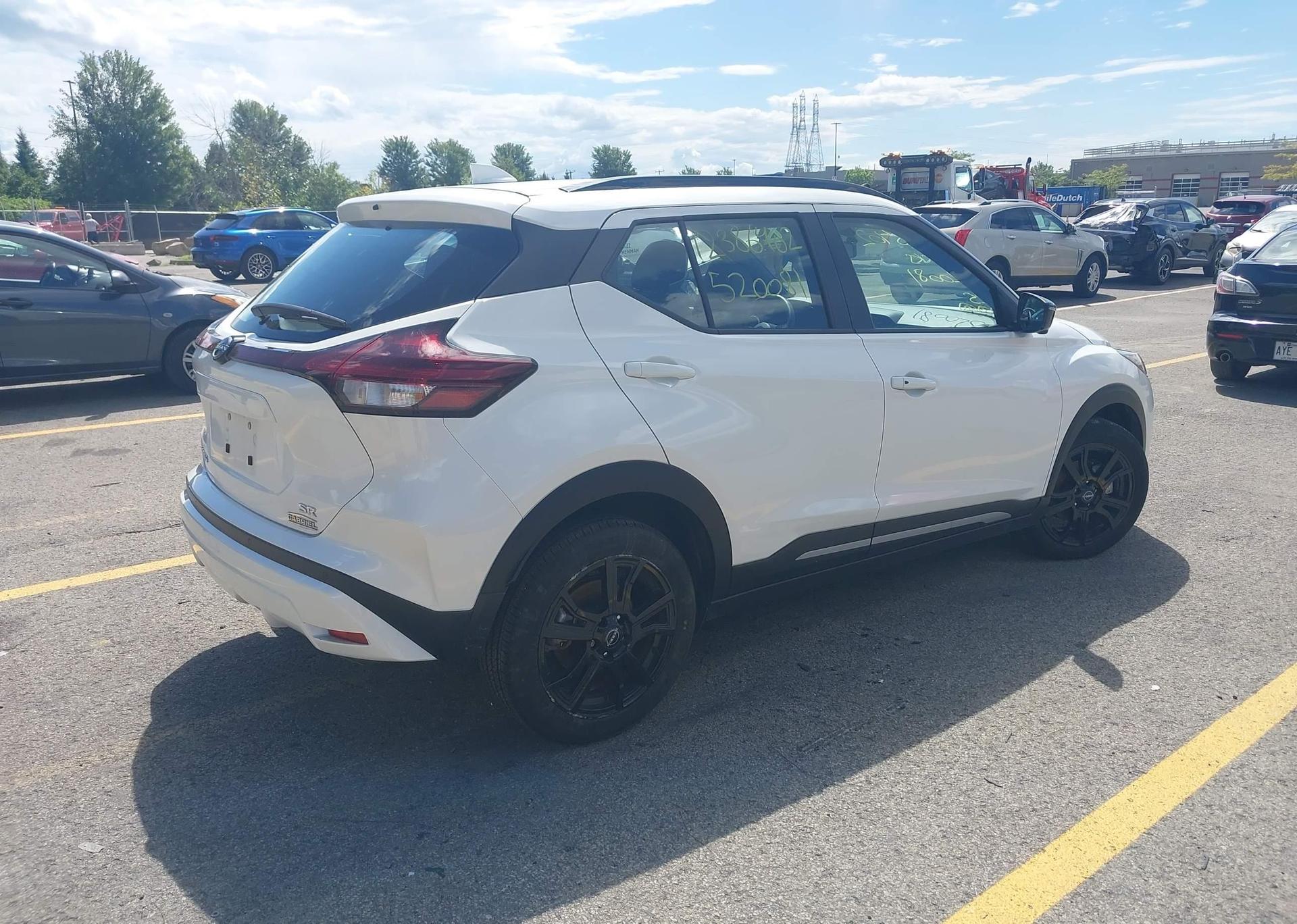 2024 NISSAN KICKS SR
