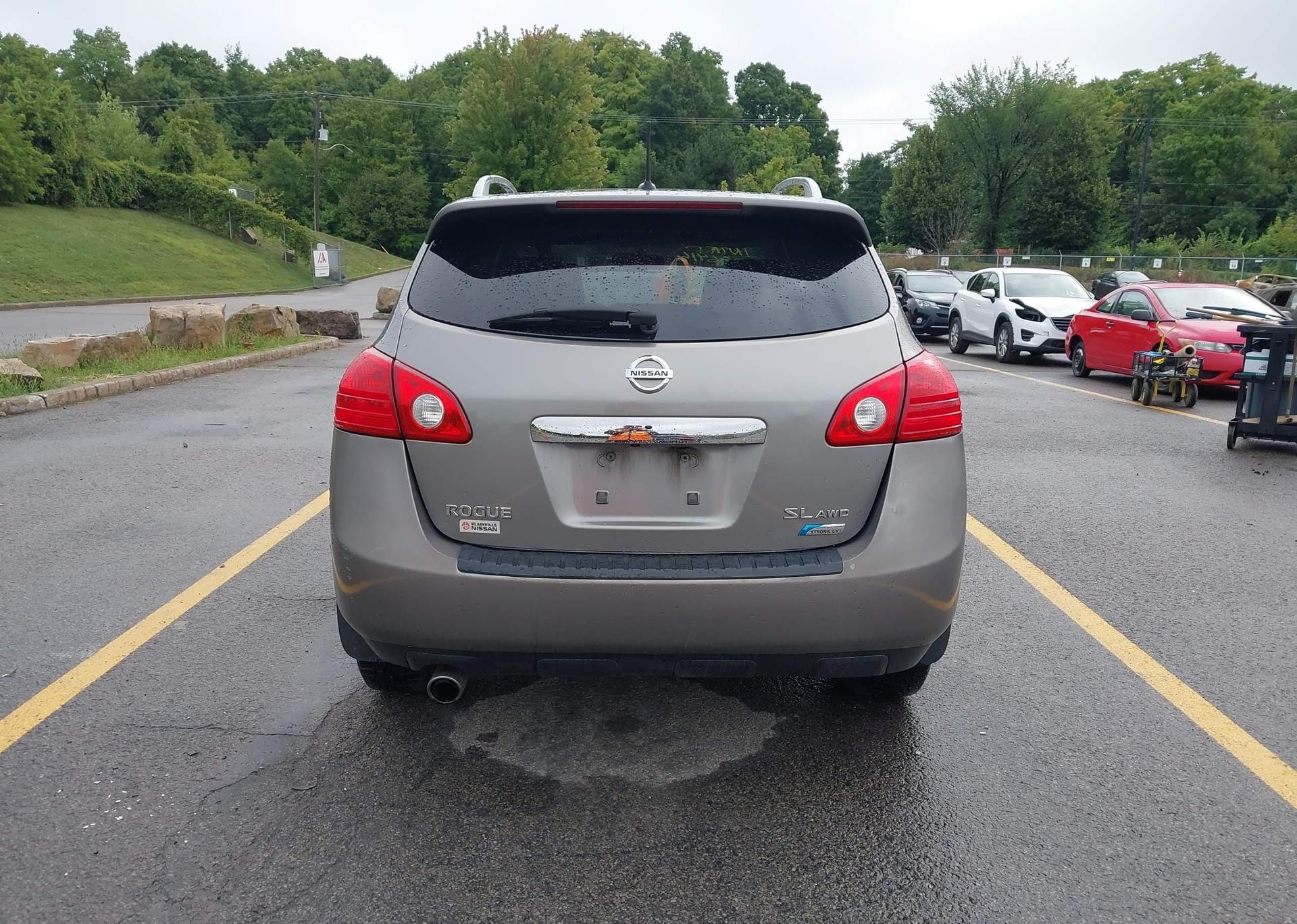 2012 NISSAN ROGUE