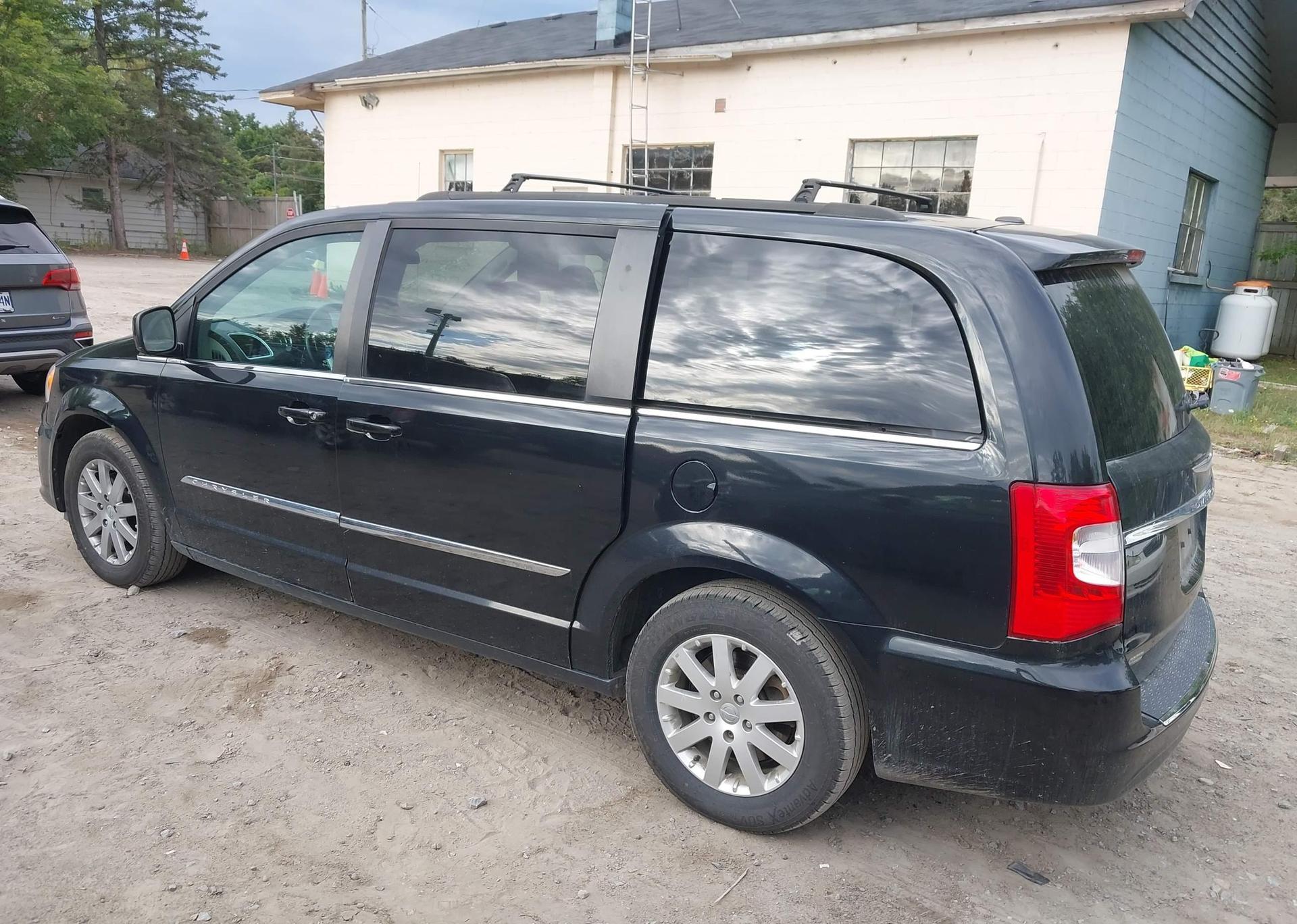 2015 CHRYSLER TOWN & COUNTRY TOURING