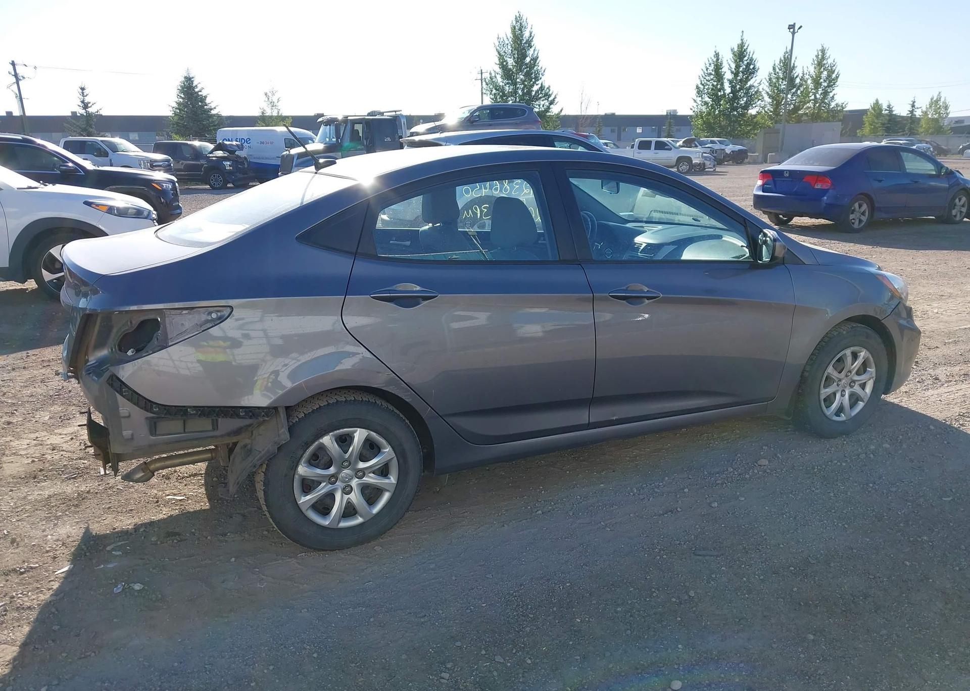 2014 HYUNDAI ACCENT L