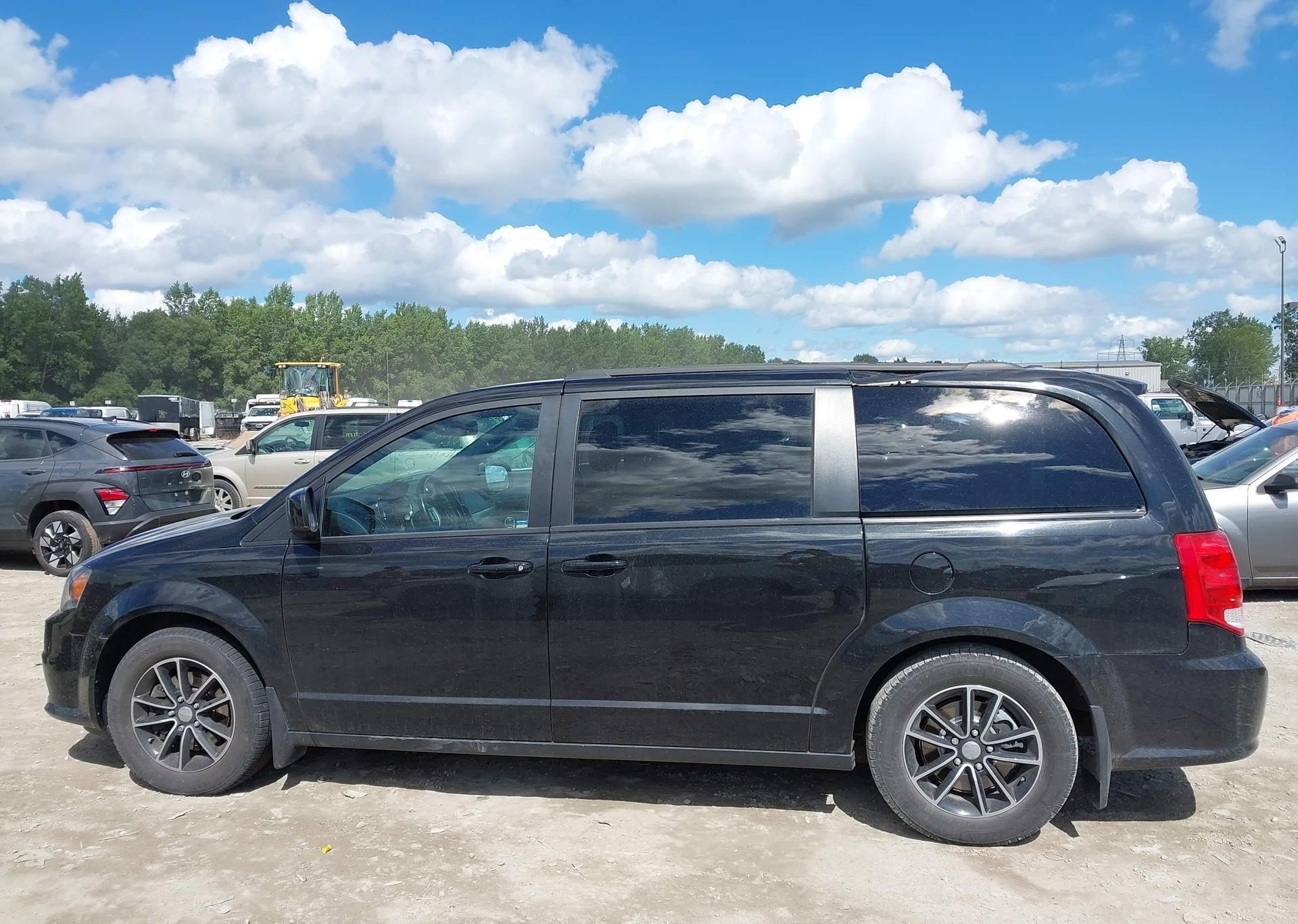 2018 DODGE GRAND CARAVAN GT