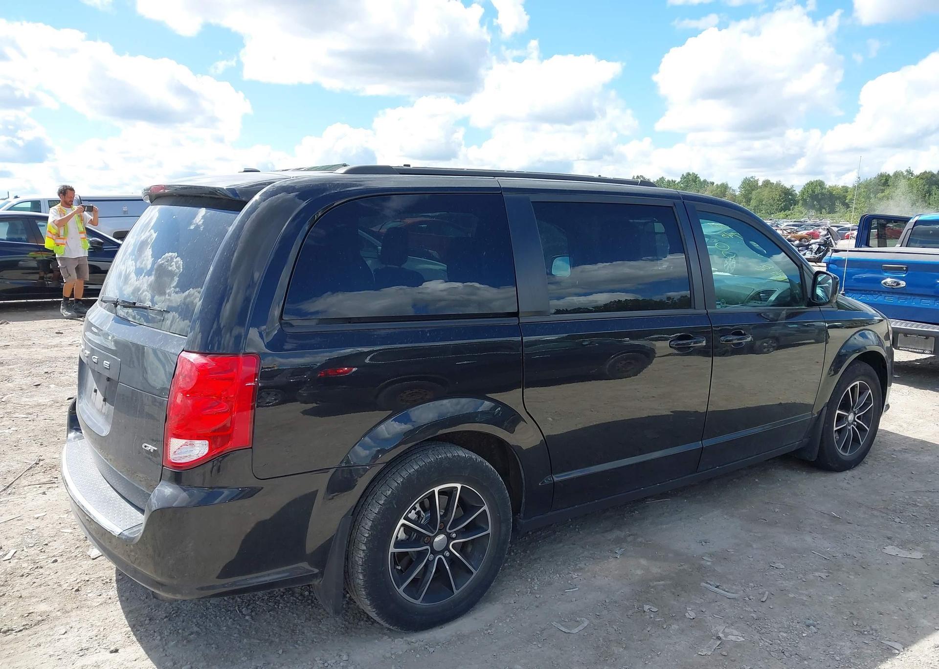 2018 DODGE GRAND CARAVAN GT