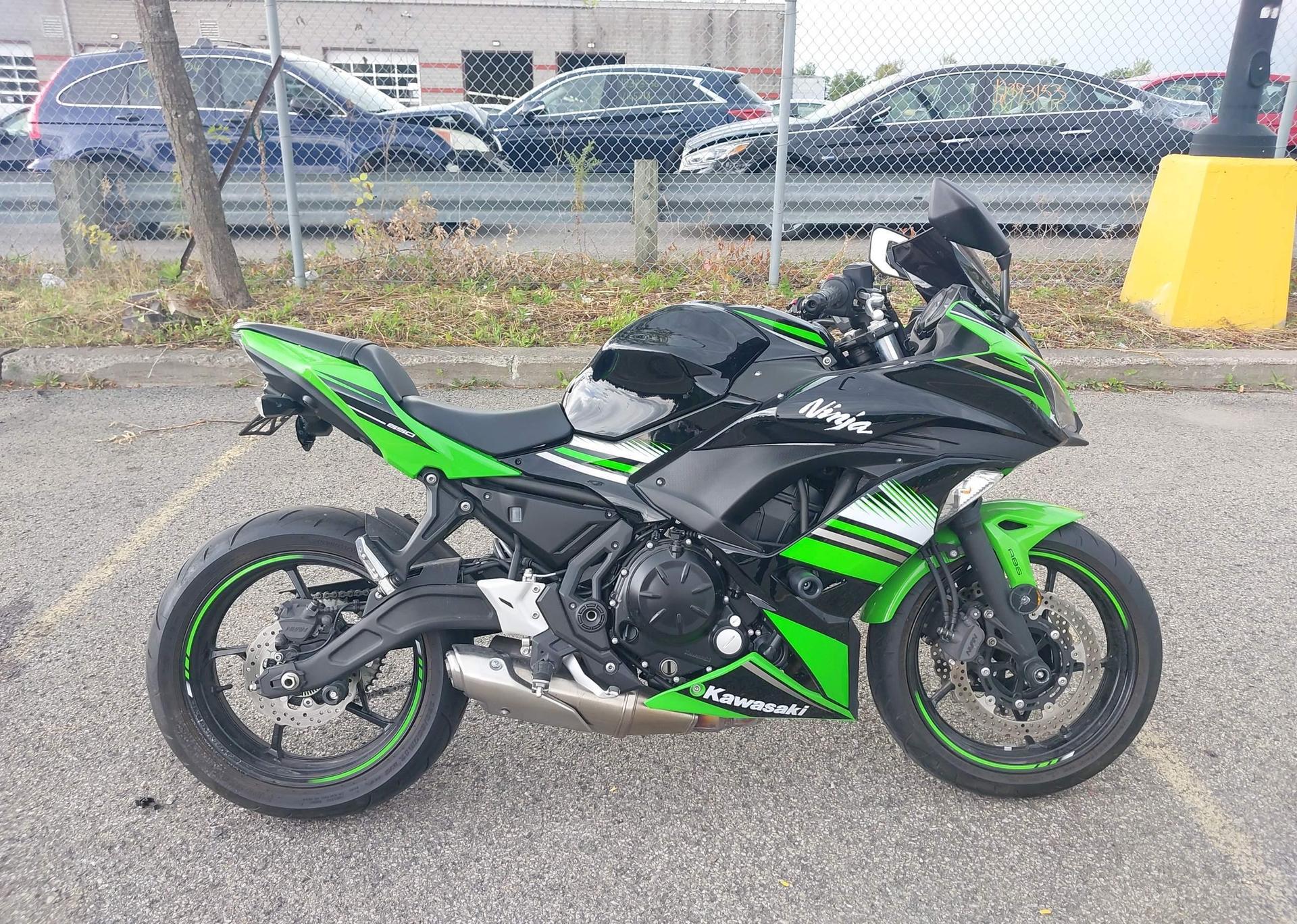 2017 KAWASAKI EX650 F