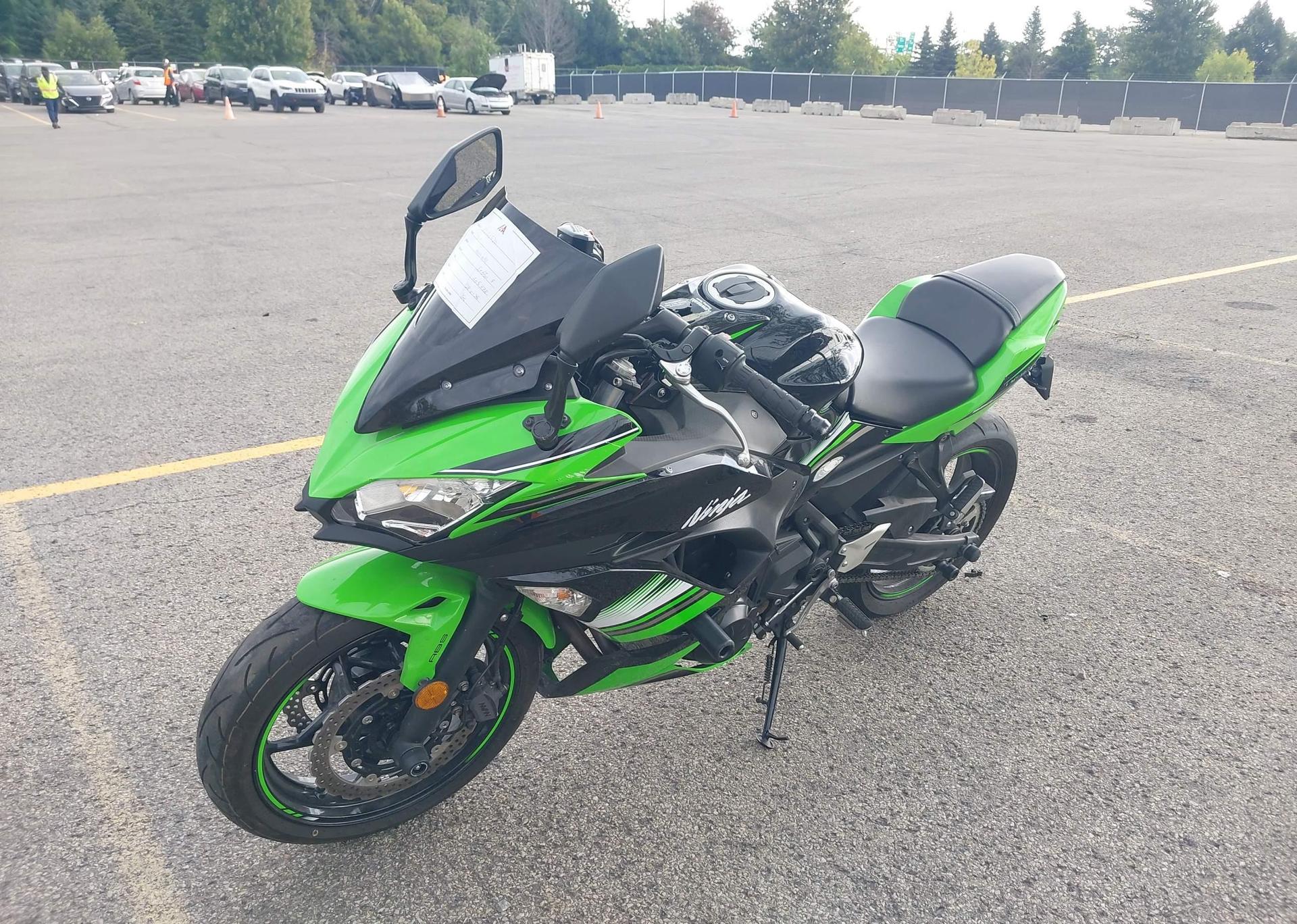 2017 KAWASAKI EX650 F