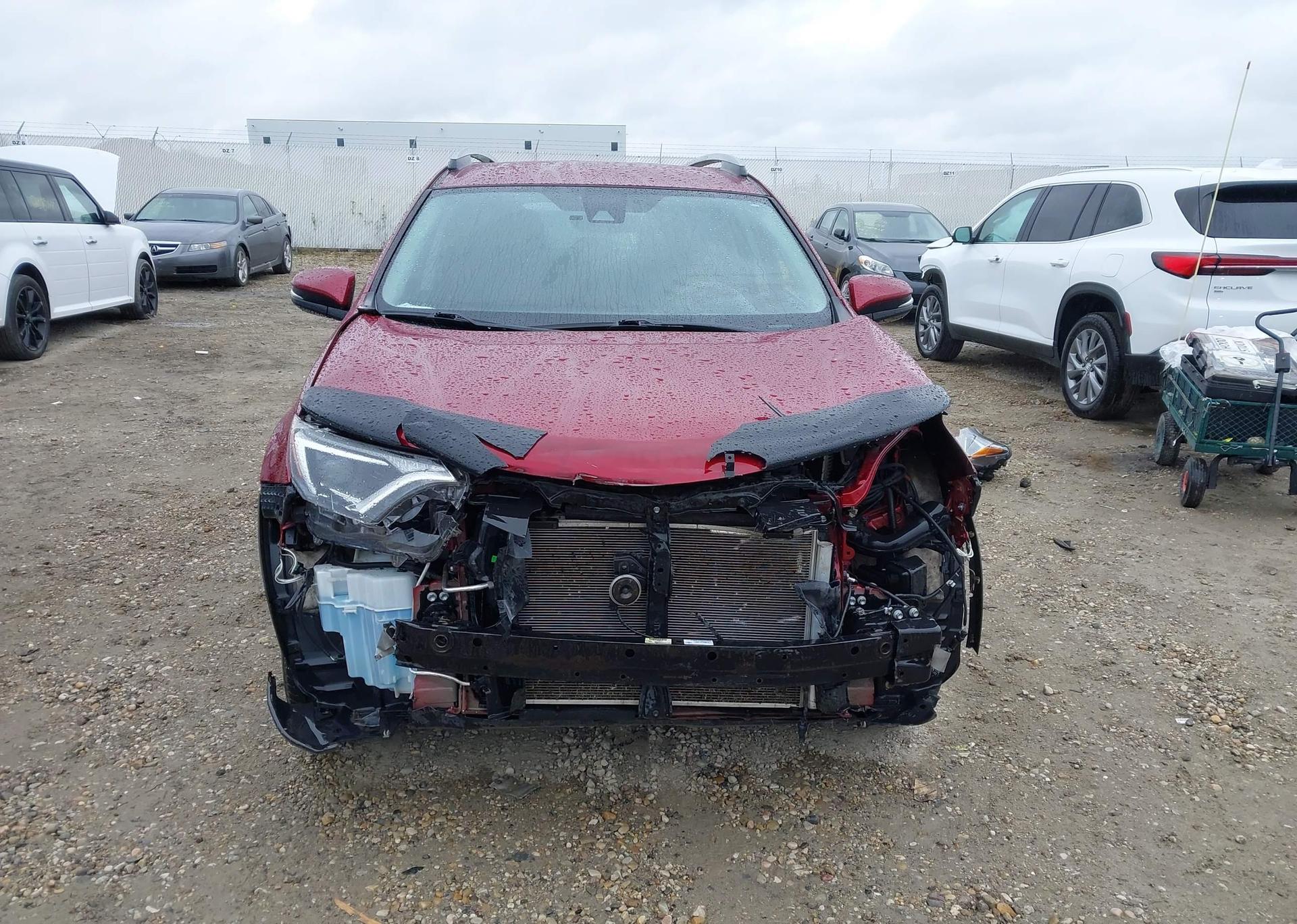2018 TOYOTA RAV4 LE