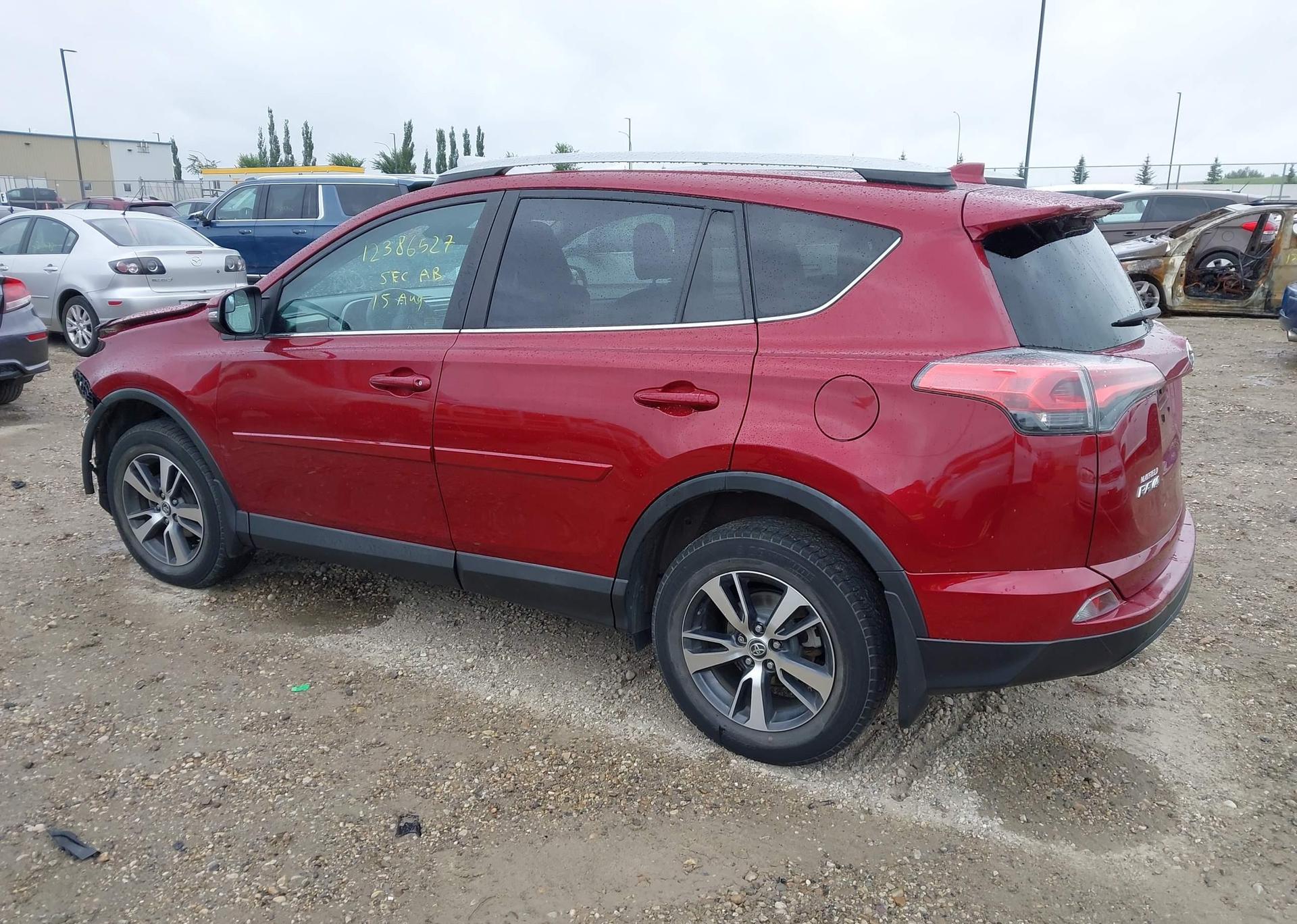 2018 TOYOTA RAV4 LE