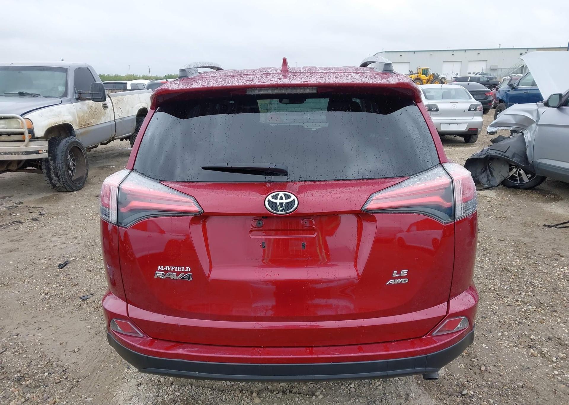 2018 TOYOTA RAV4 LE