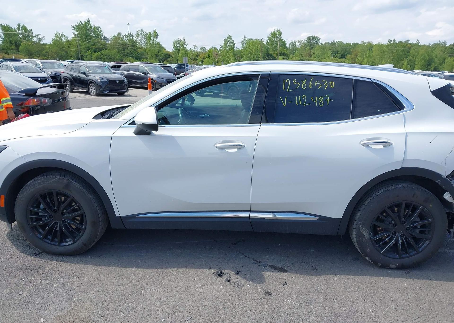 2022 BUICK ENVISION AWD ESSENCE