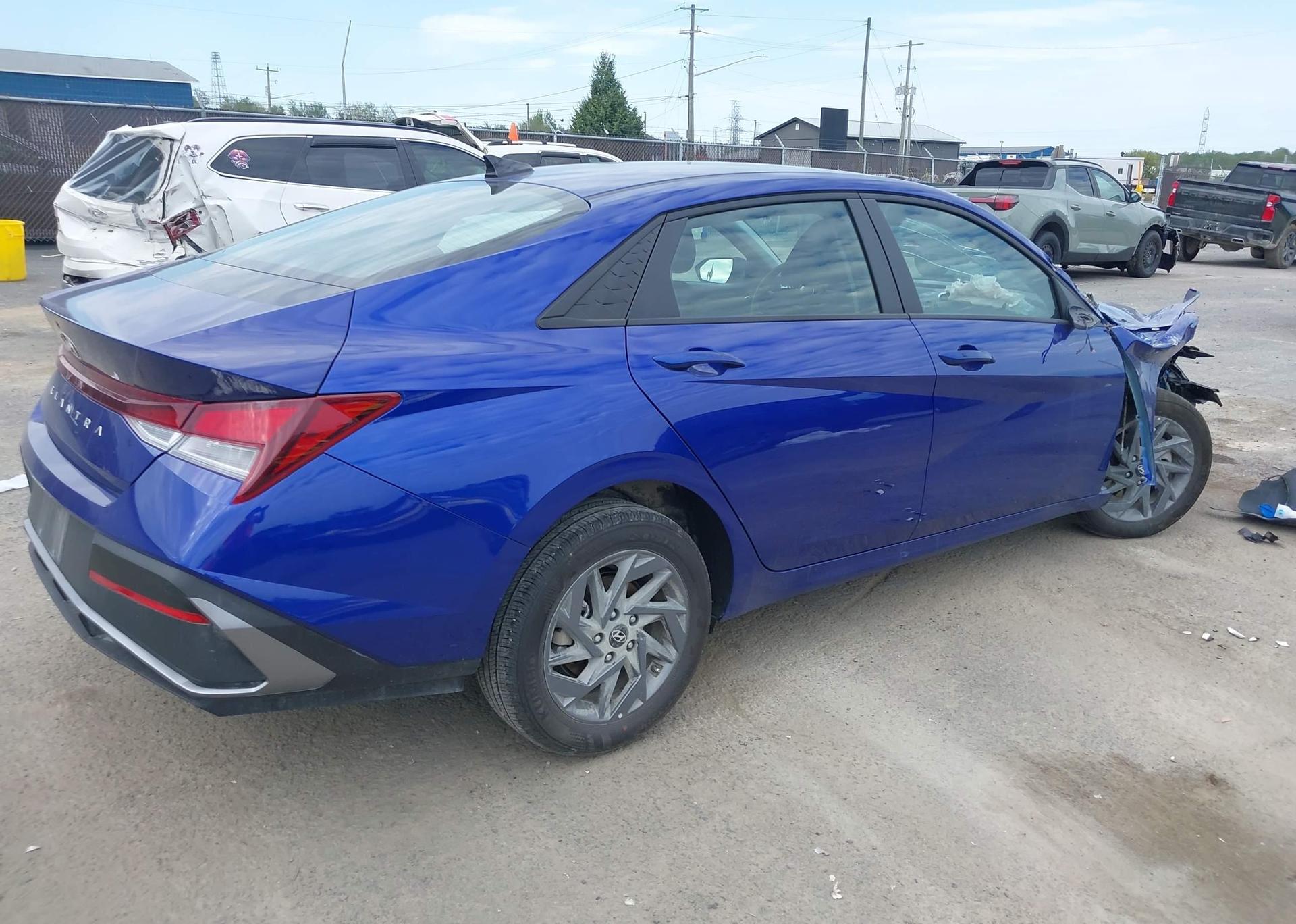 2025 HYUNDAI ELANTRA SEL SPORT