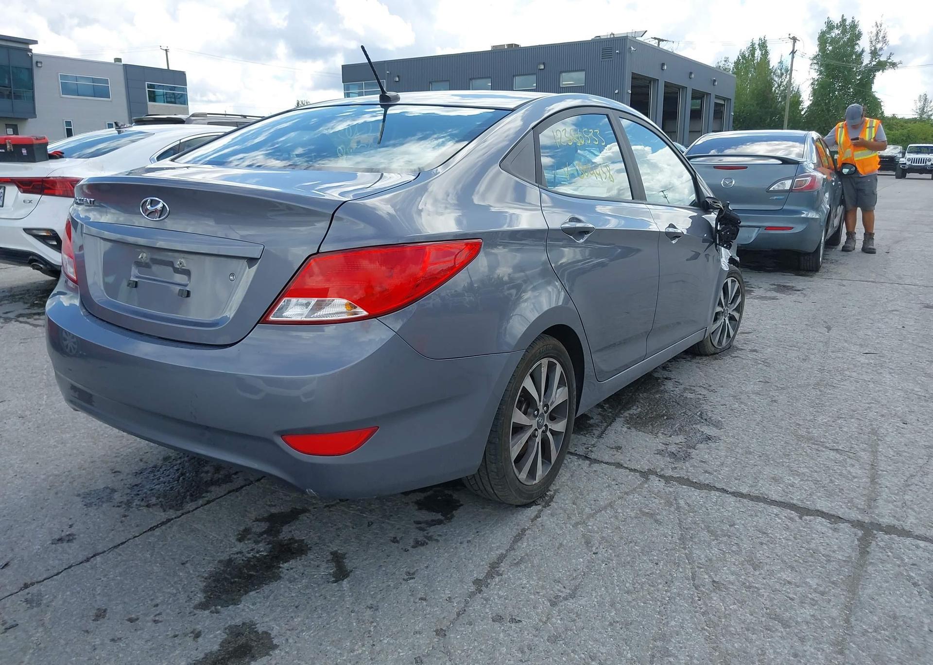 2017 HYUNDAI ACCENT SE