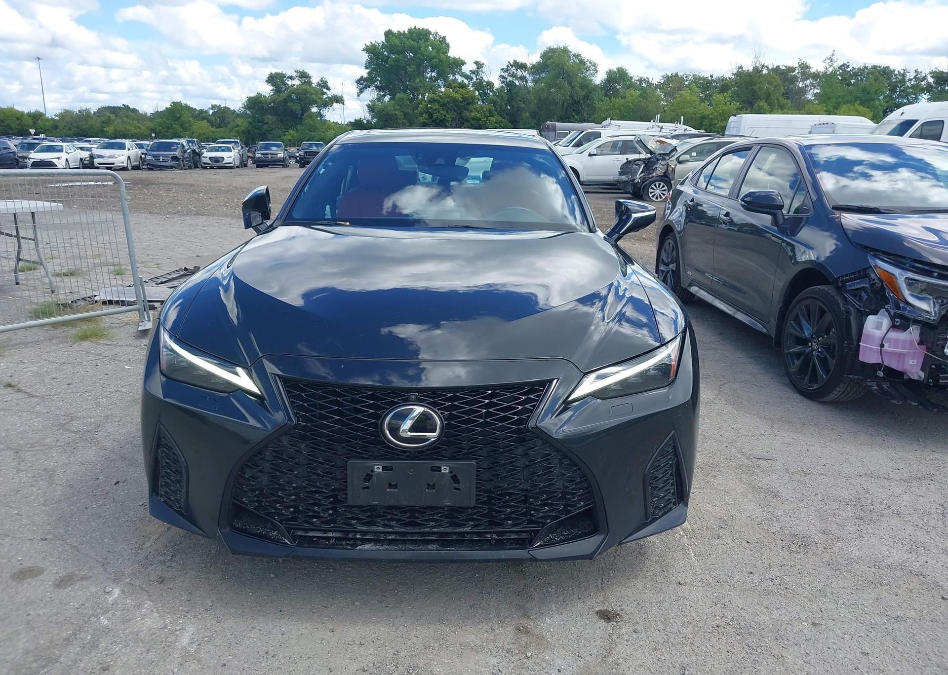 2022 LEXUS IS 350