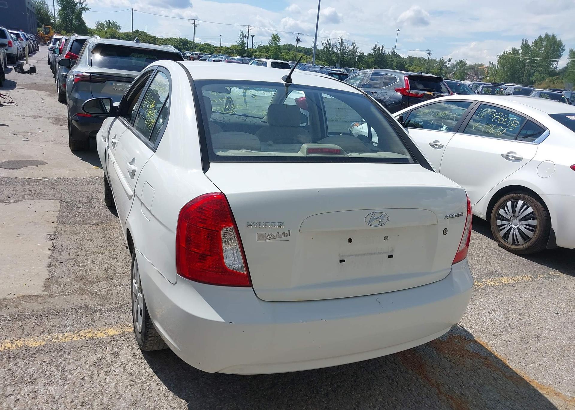 2009 HYUNDAI ACCENT GLS