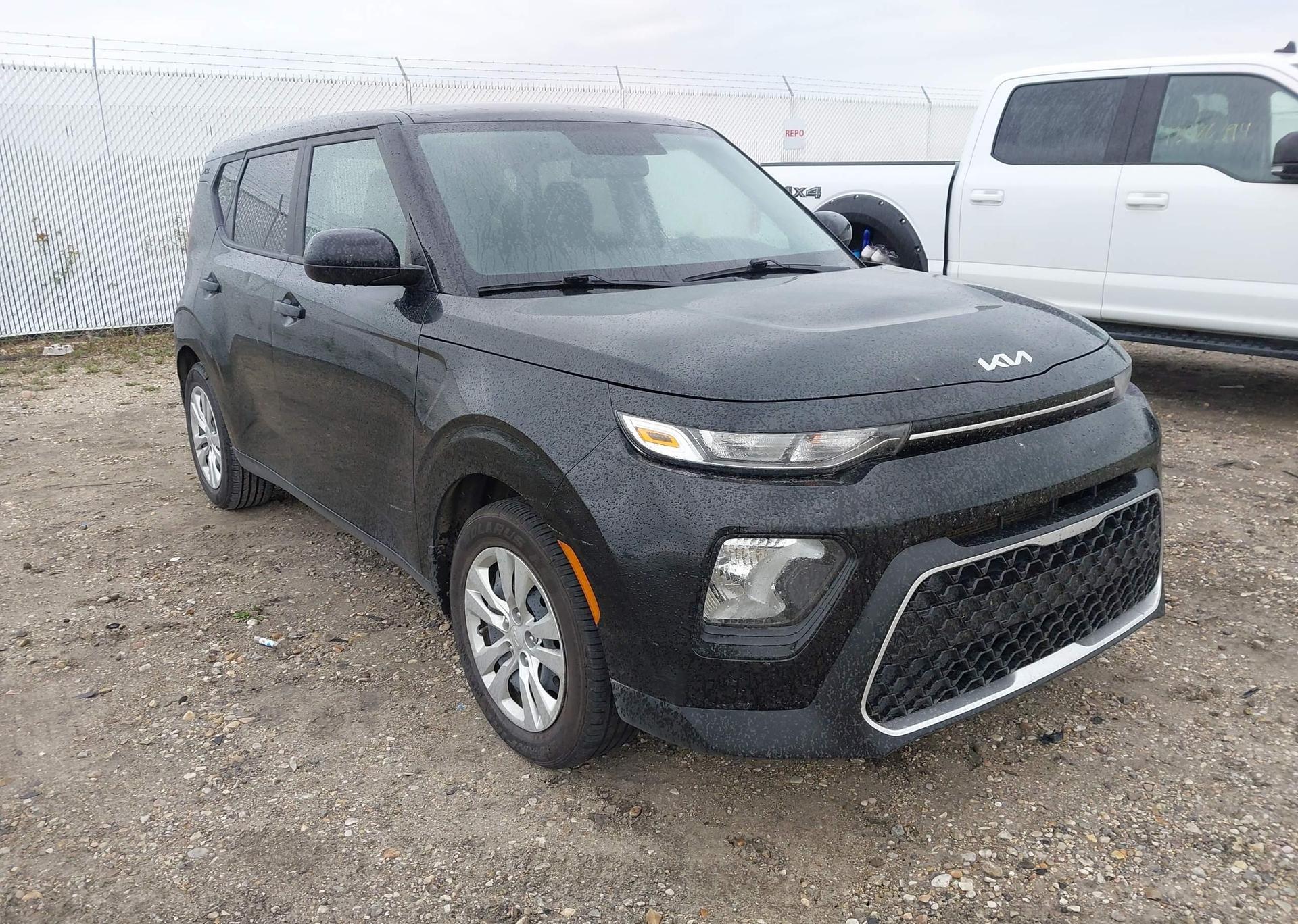 2022 KIA SOUL LX