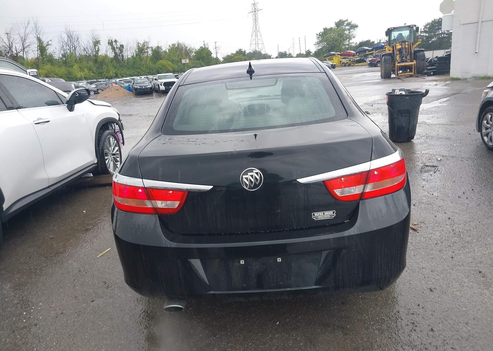 2014 MITSUBISHI OUTLANDER ES