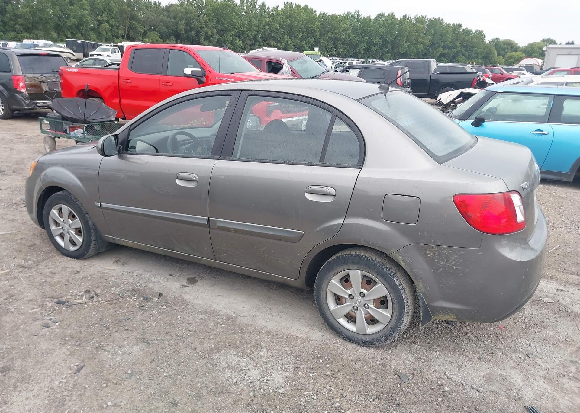 2010 KIA RIO