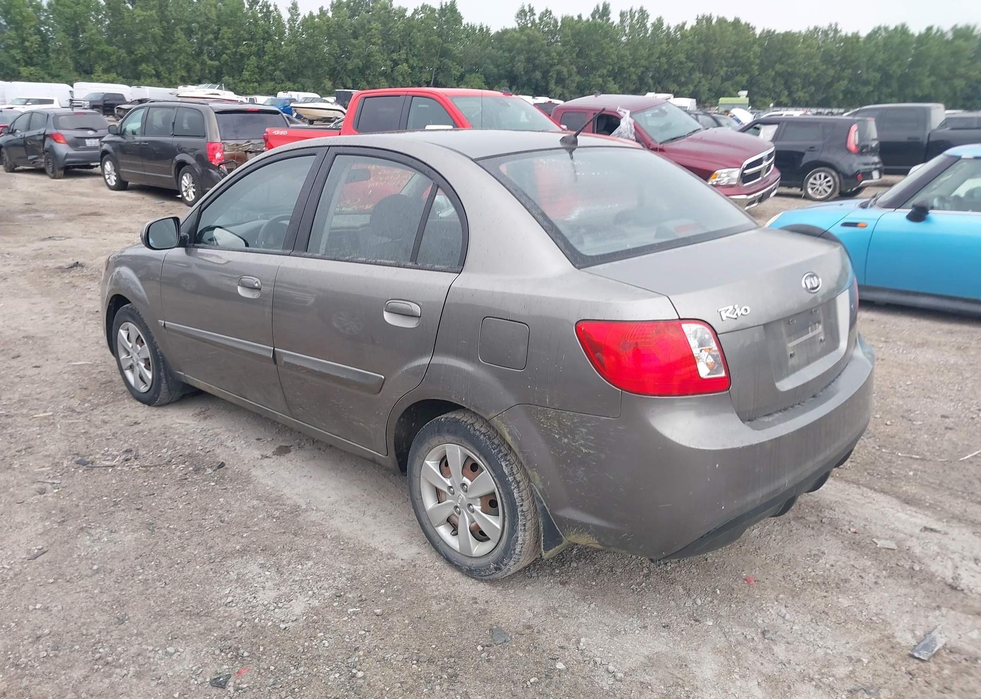 2010 KIA RIO