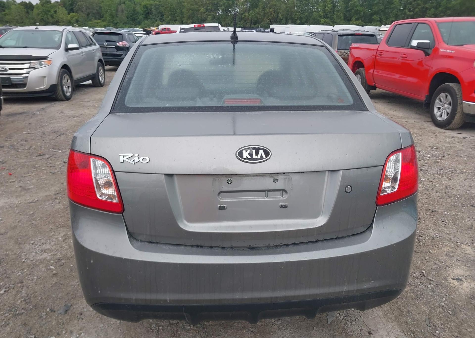 2010 KIA RIO