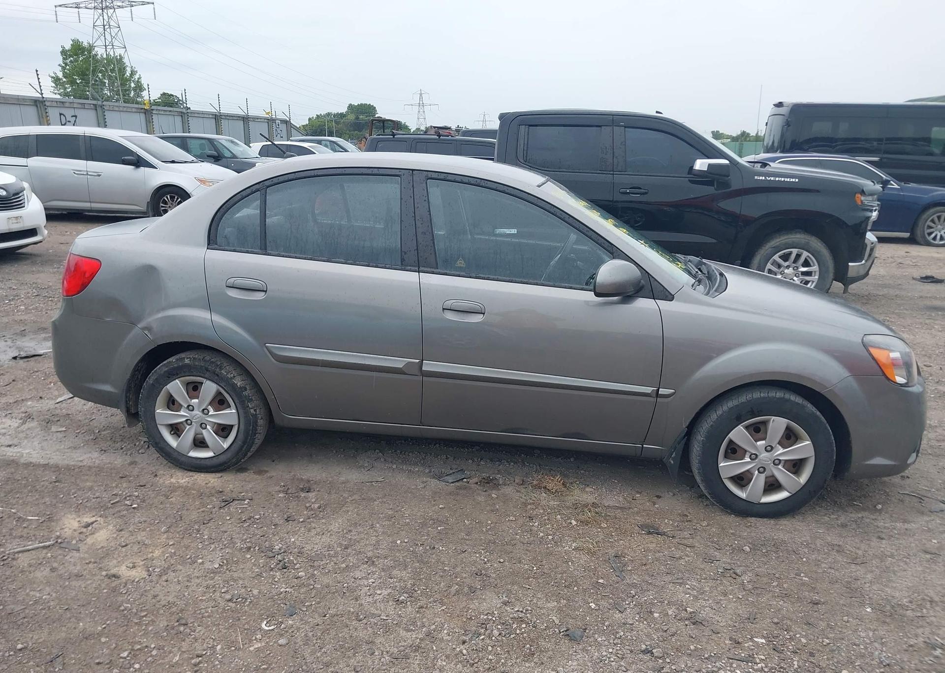 2010 KIA RIO