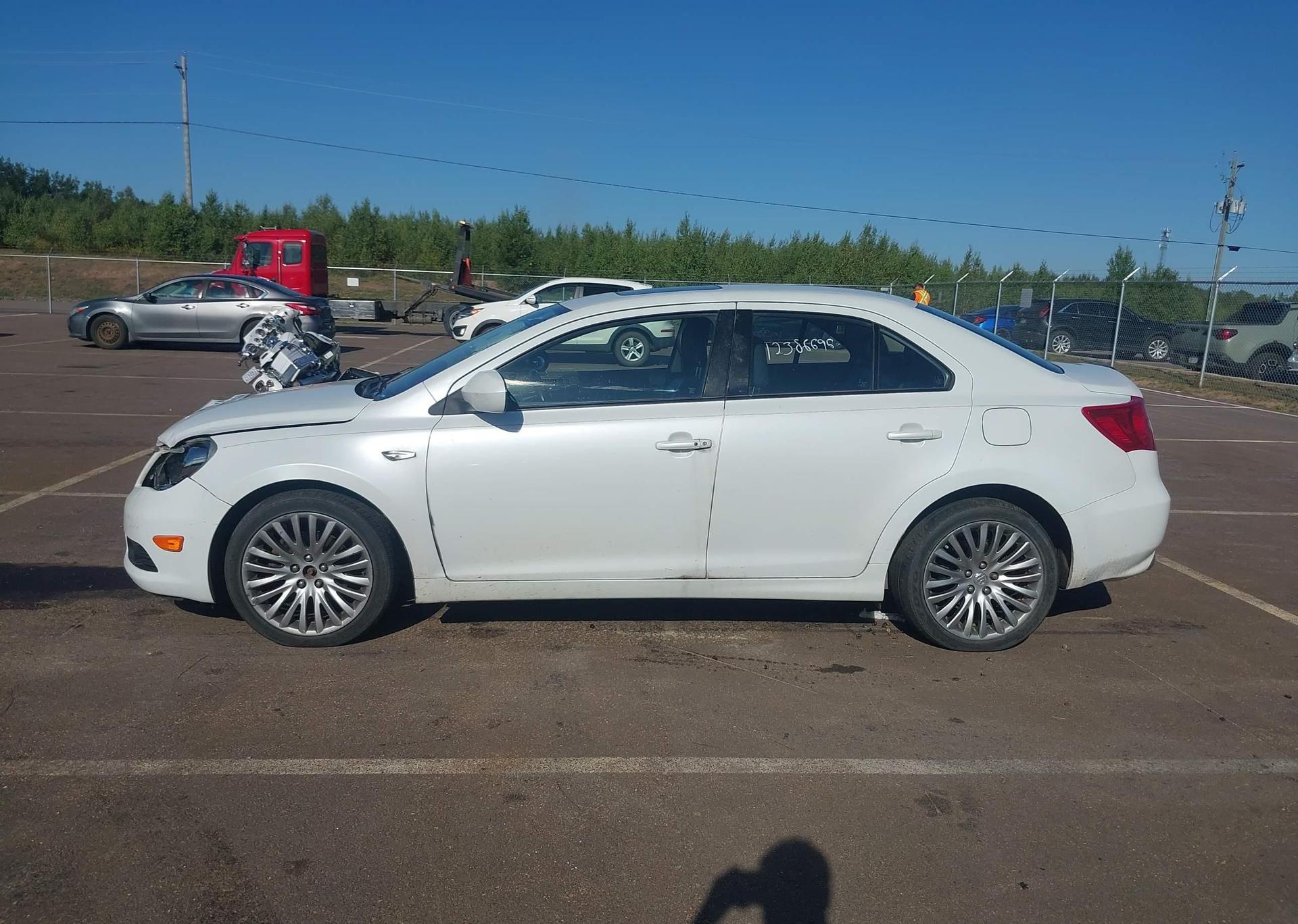 2013 SUZUKI KIZASHI SX