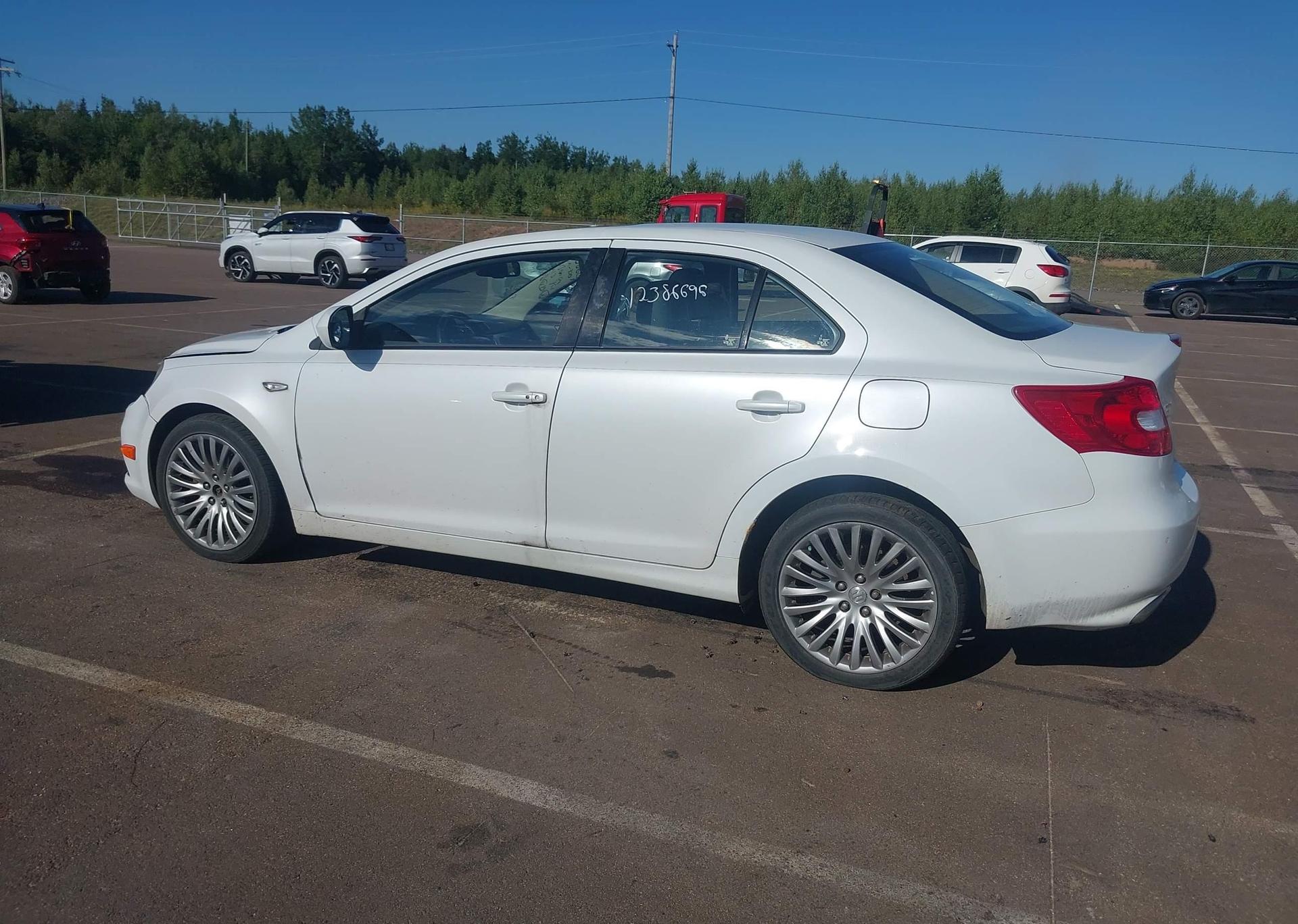 2013 SUZUKI KIZASHI SX