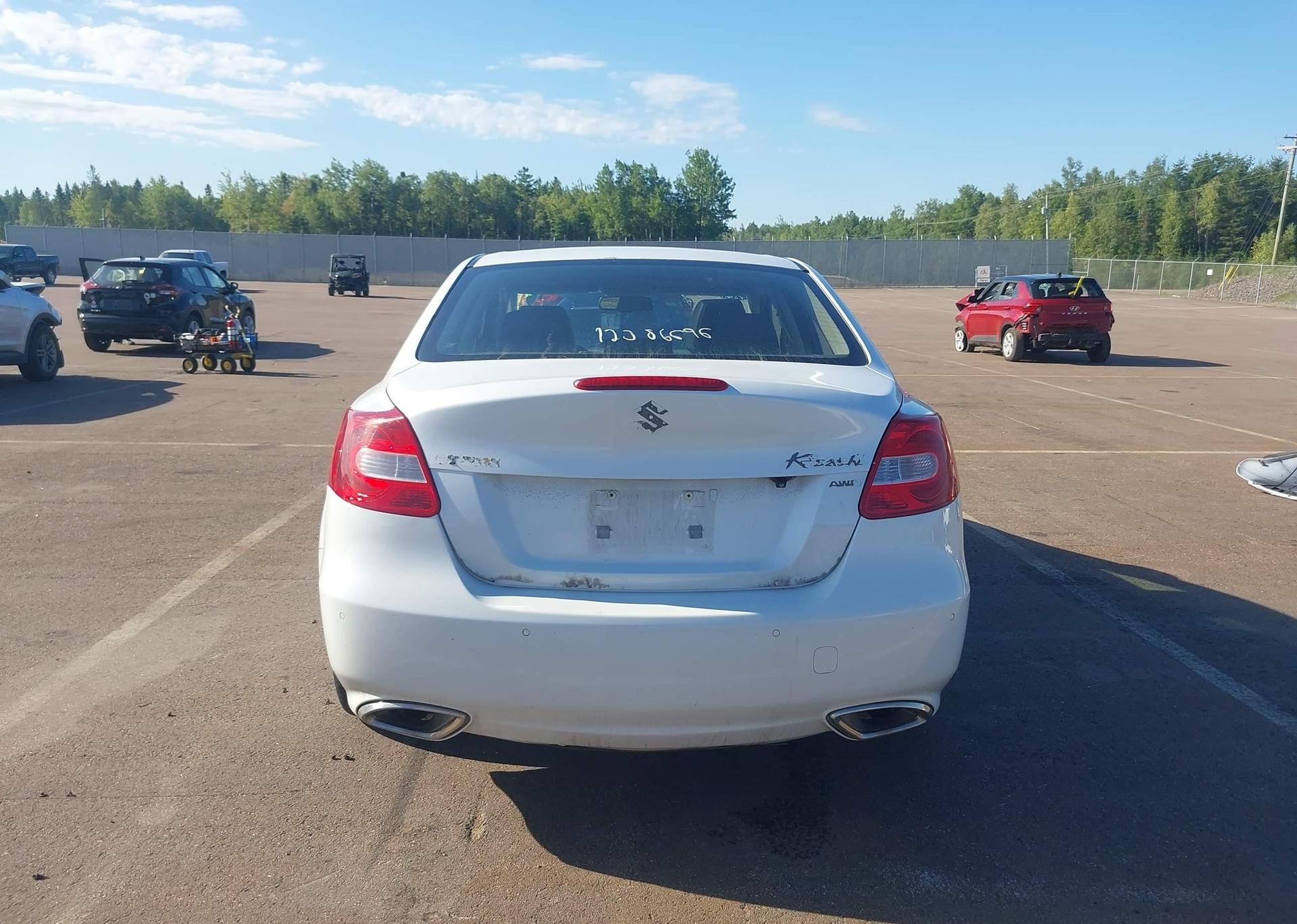 2013 SUZUKI KIZASHI SX