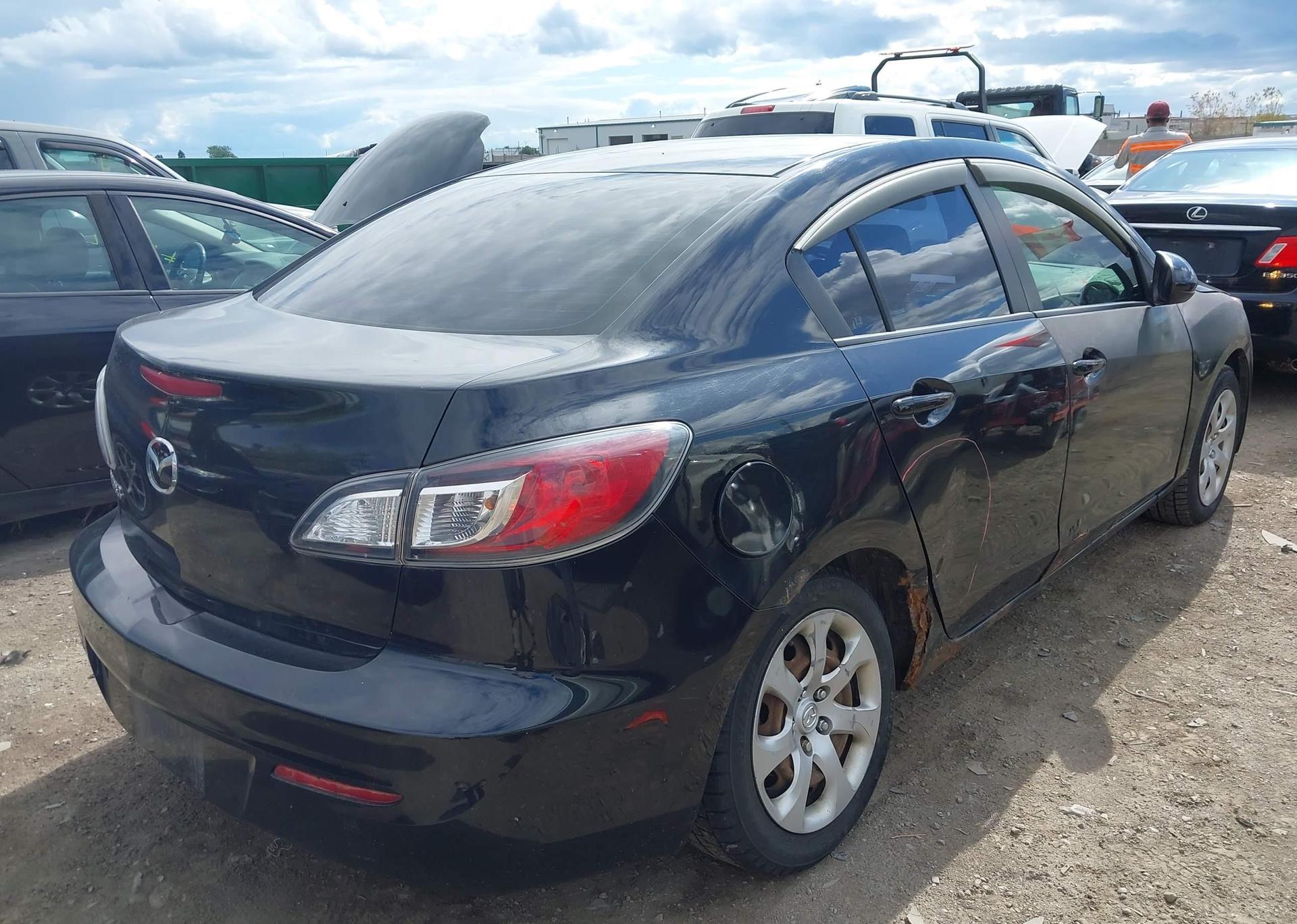 2012 MAZDA MAZDA3 GX