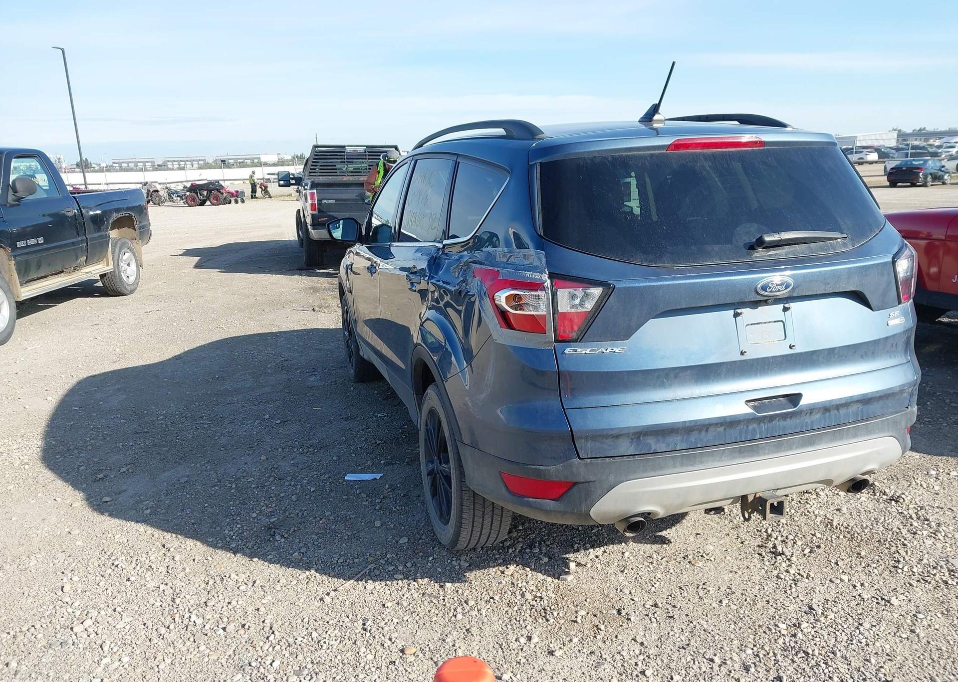 2018 FORD ESCAPE SE