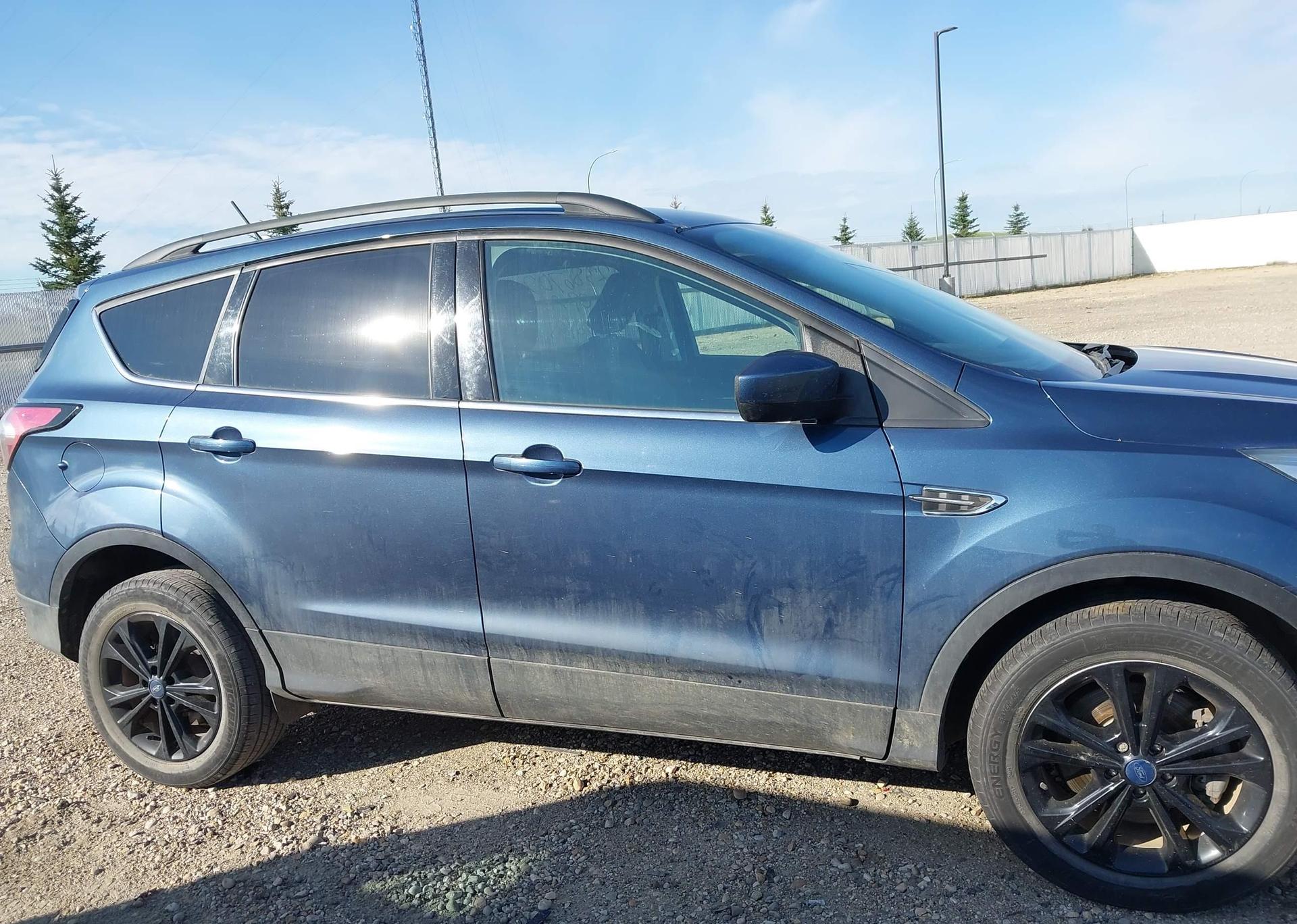 2018 FORD ESCAPE SE