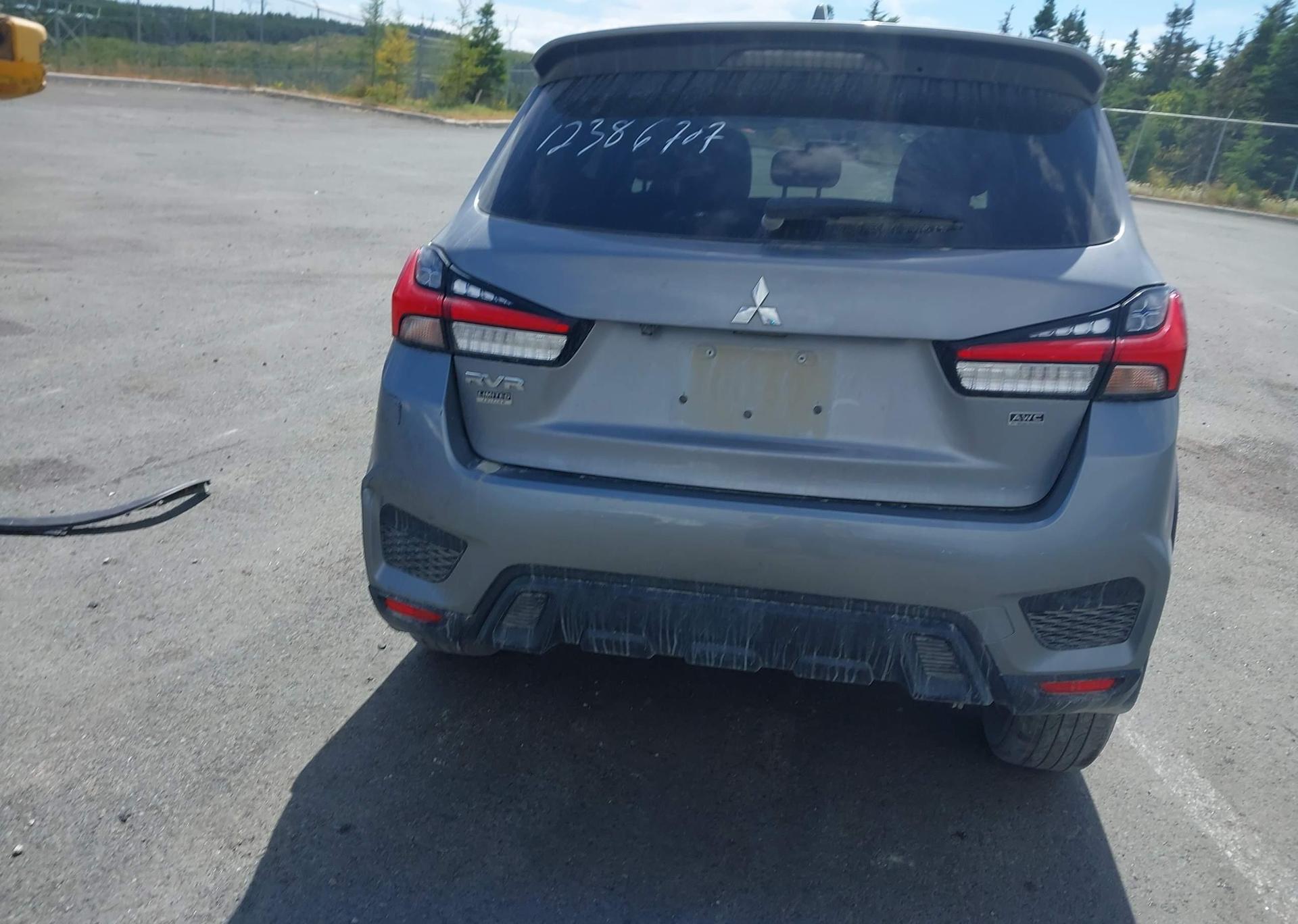 2022 MITSUBISHI RVR SE