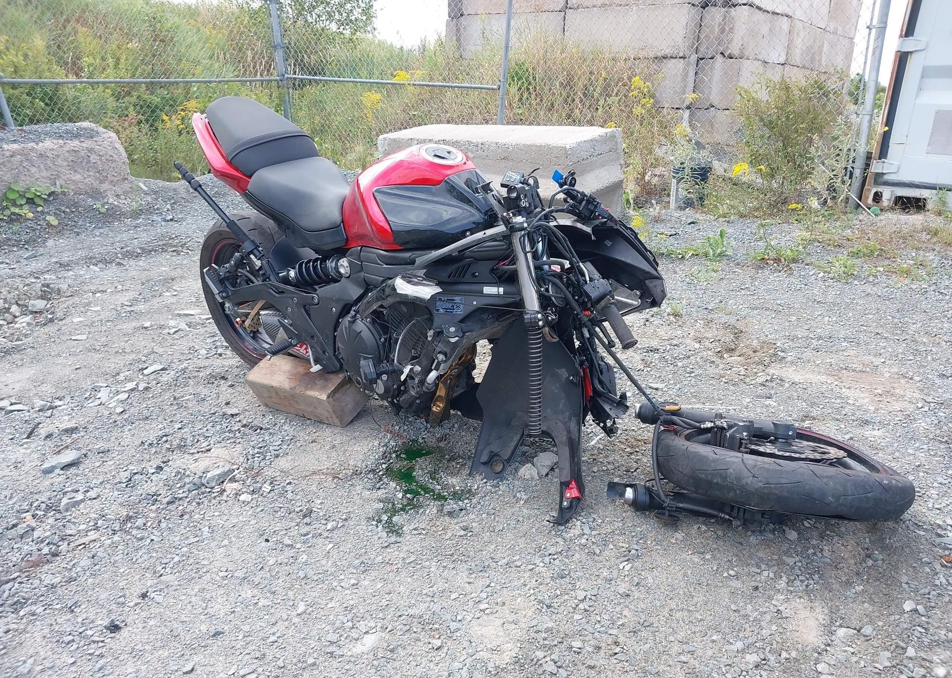 2016 KAWASAKI EX650 F