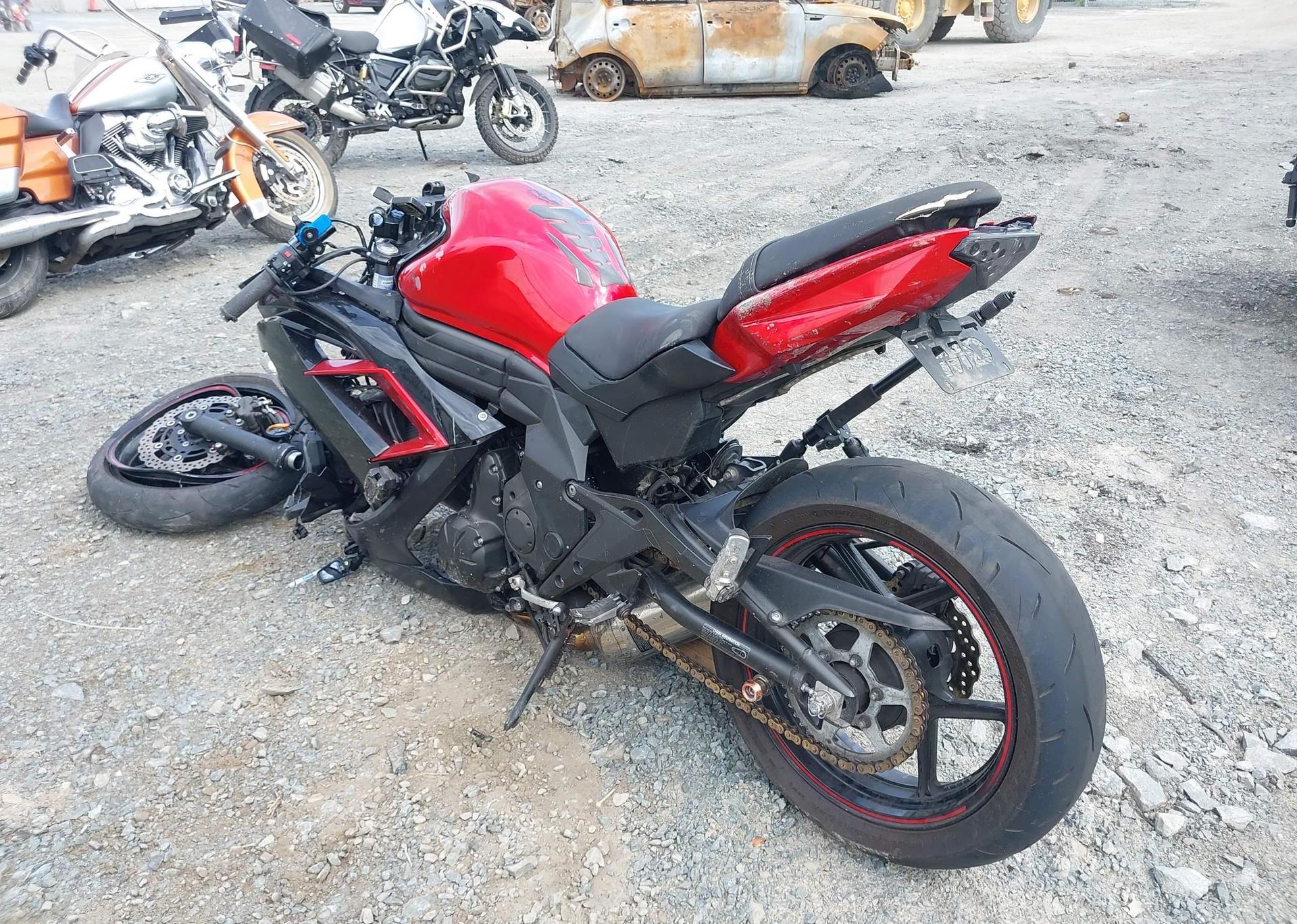 2016 KAWASAKI EX650 F