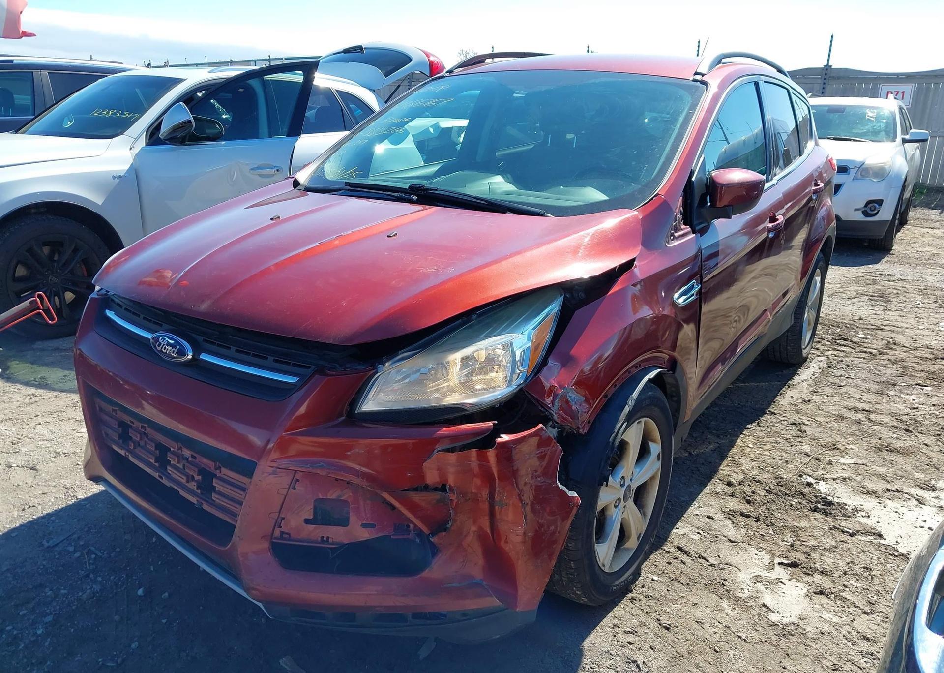 2015 FORD ESCAPE SE